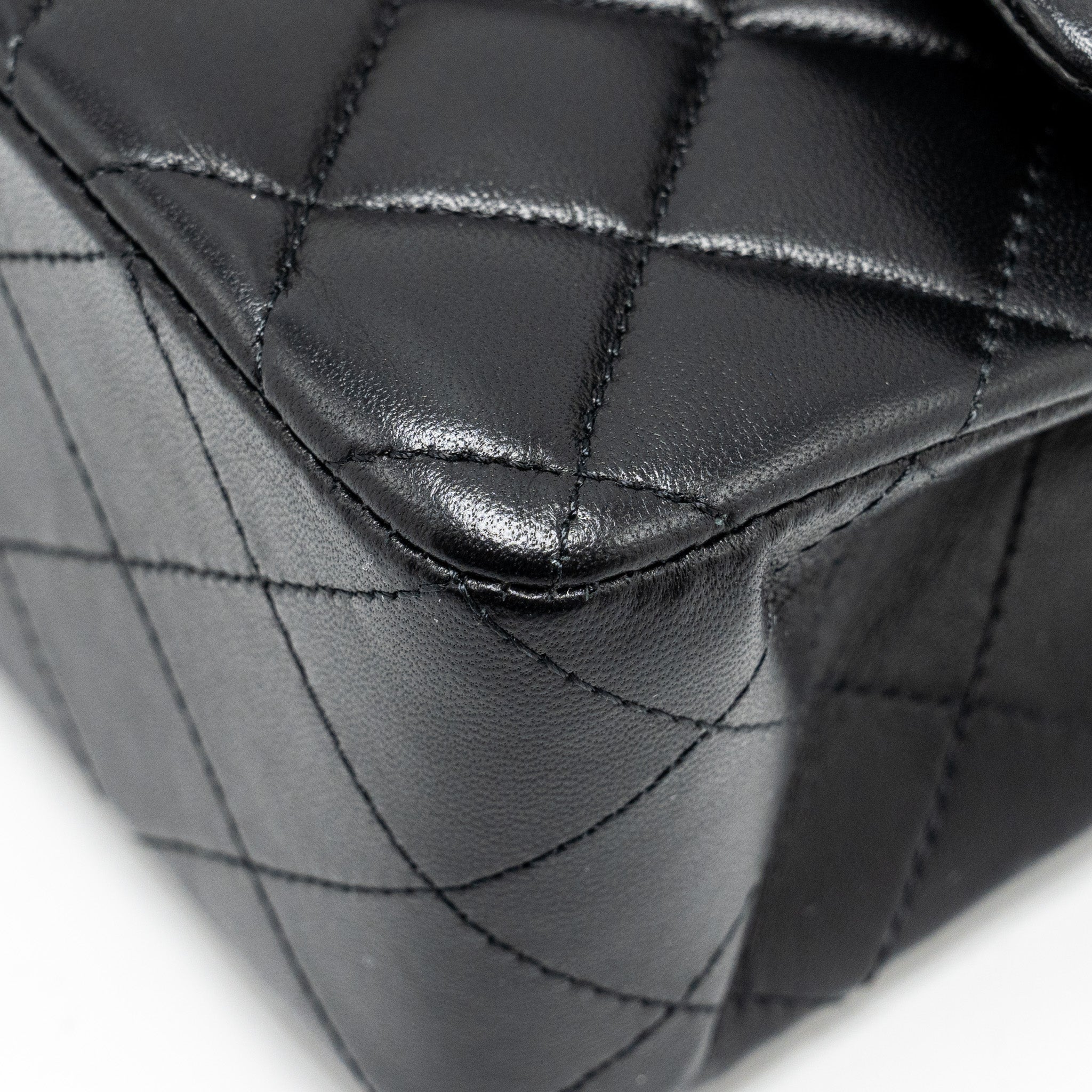 CHANEL SMALL CLASSIC DOUBLE FLAP BAG LAMBSKIN BLACK GHW