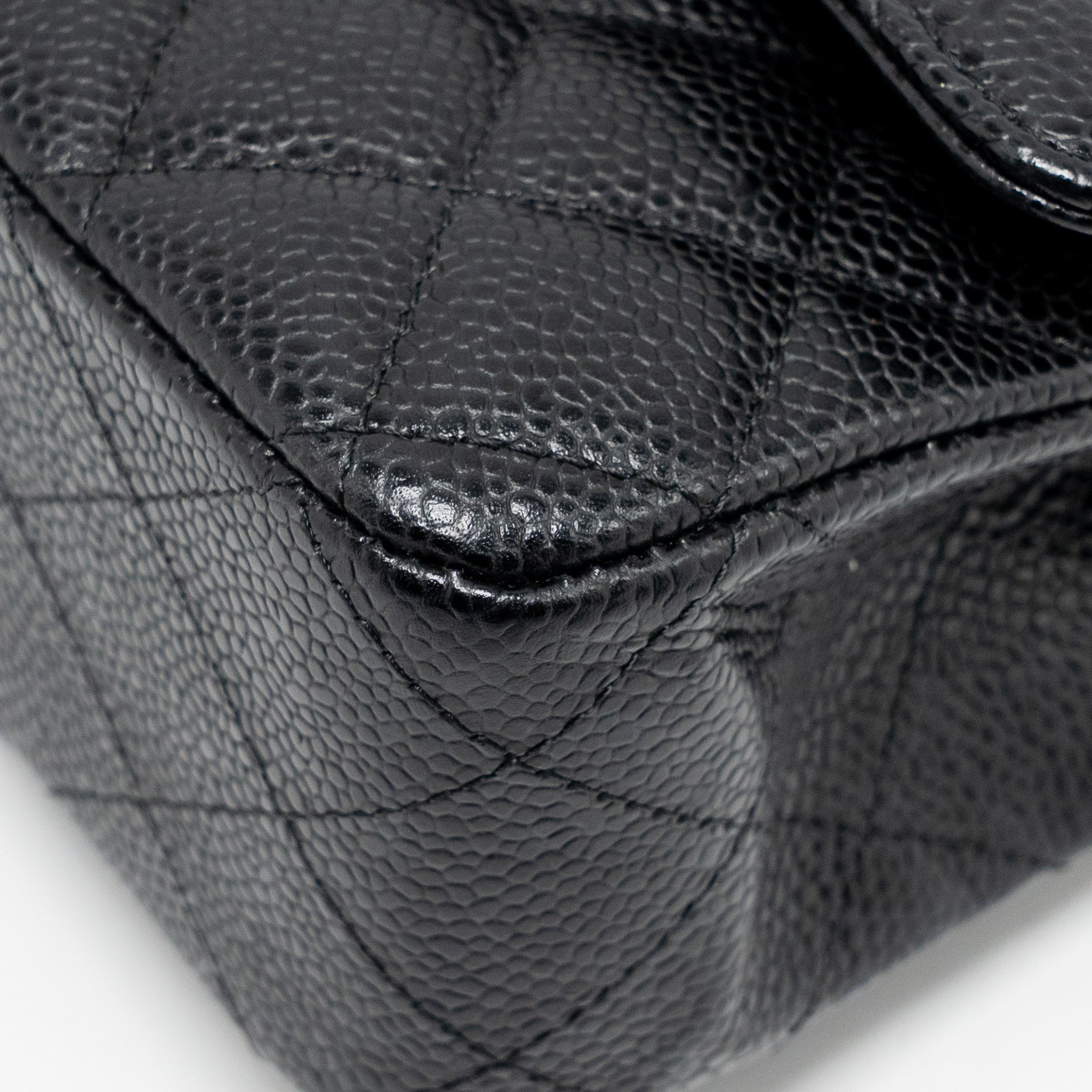 CHANEL MEDIUM CLASSIC DOUBLE FLAP BAG CAVIAR BLACK GHW