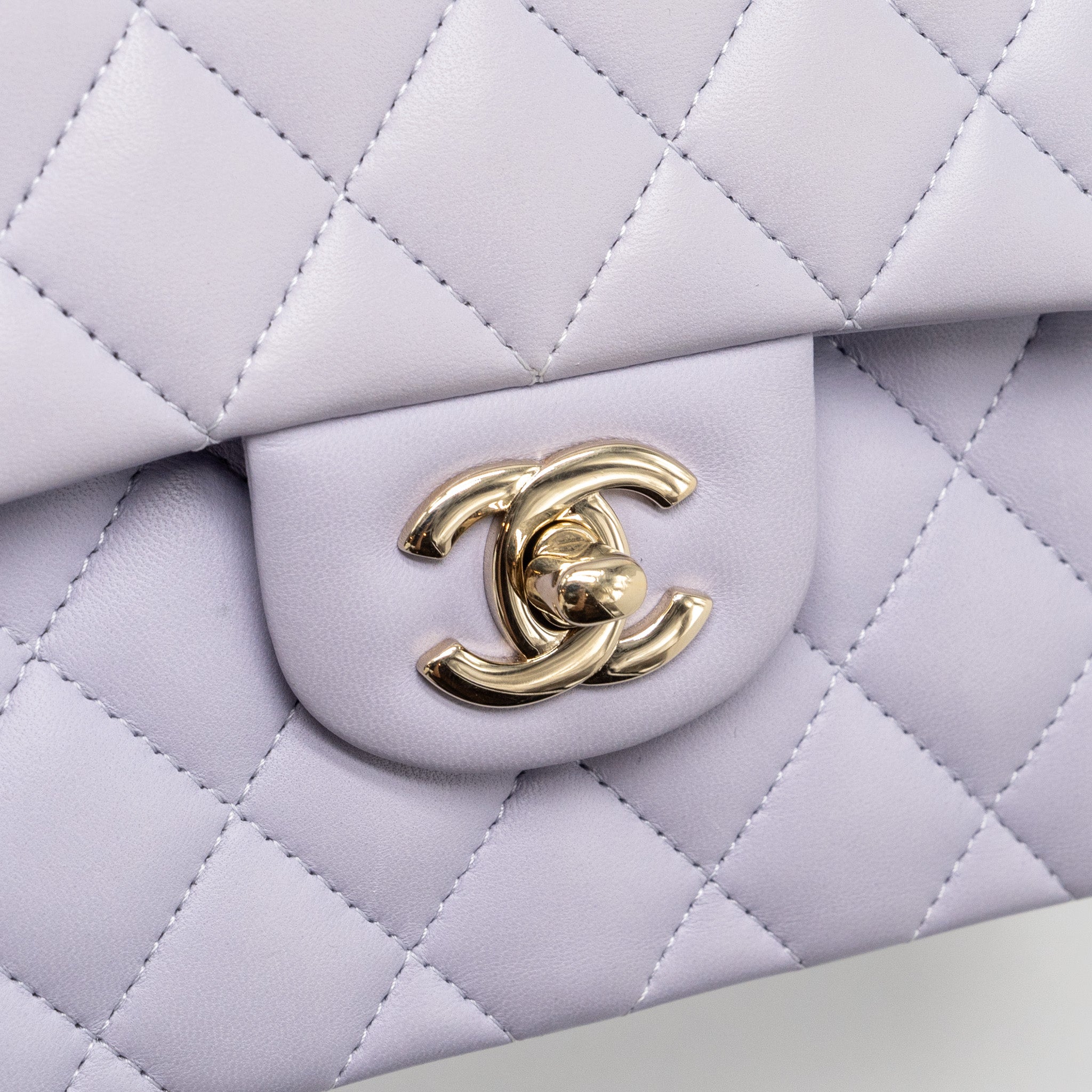 CHANEL SMALL CLASSIC DOUBLE FLAP BAG LAMBSKIN LIGHT PURPLE LGHW(MICROCHIP)
