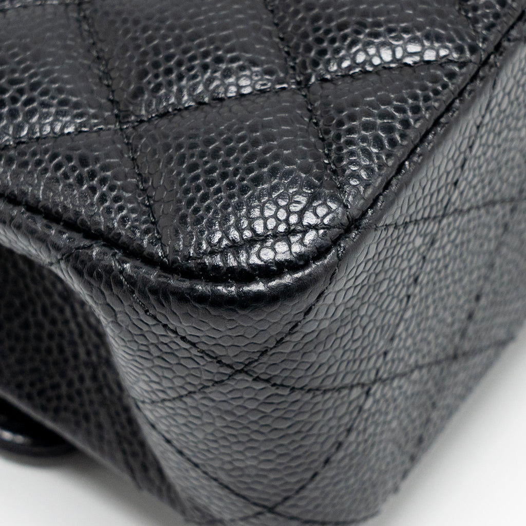 CHANEL MEDIUM CLASSIC DOUBLE FLAP BAG CAVIAR BLACK GHW