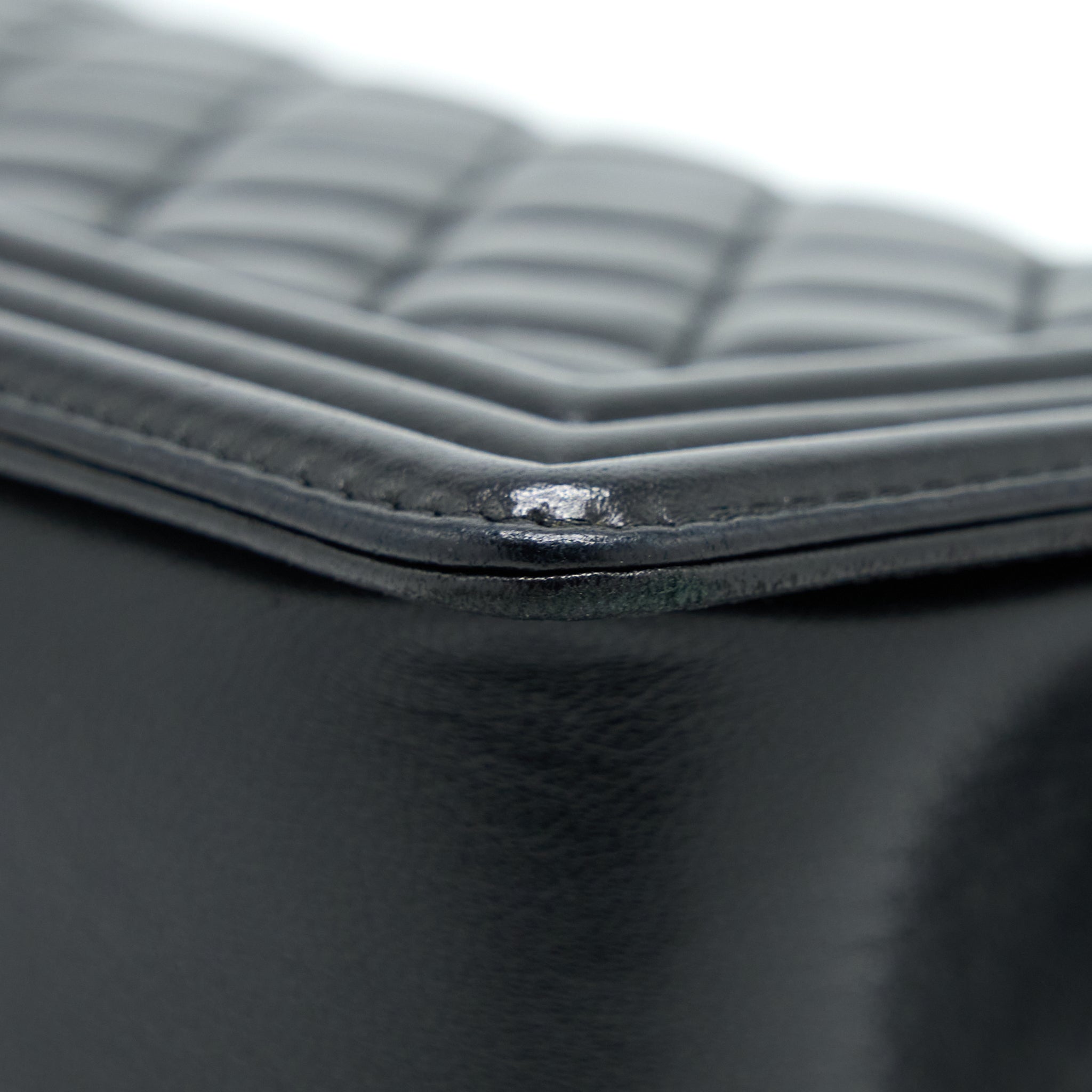 CHANEL MEDIUM BOY BAG LAMBSKIN BLACK RUTHENIUM SHW