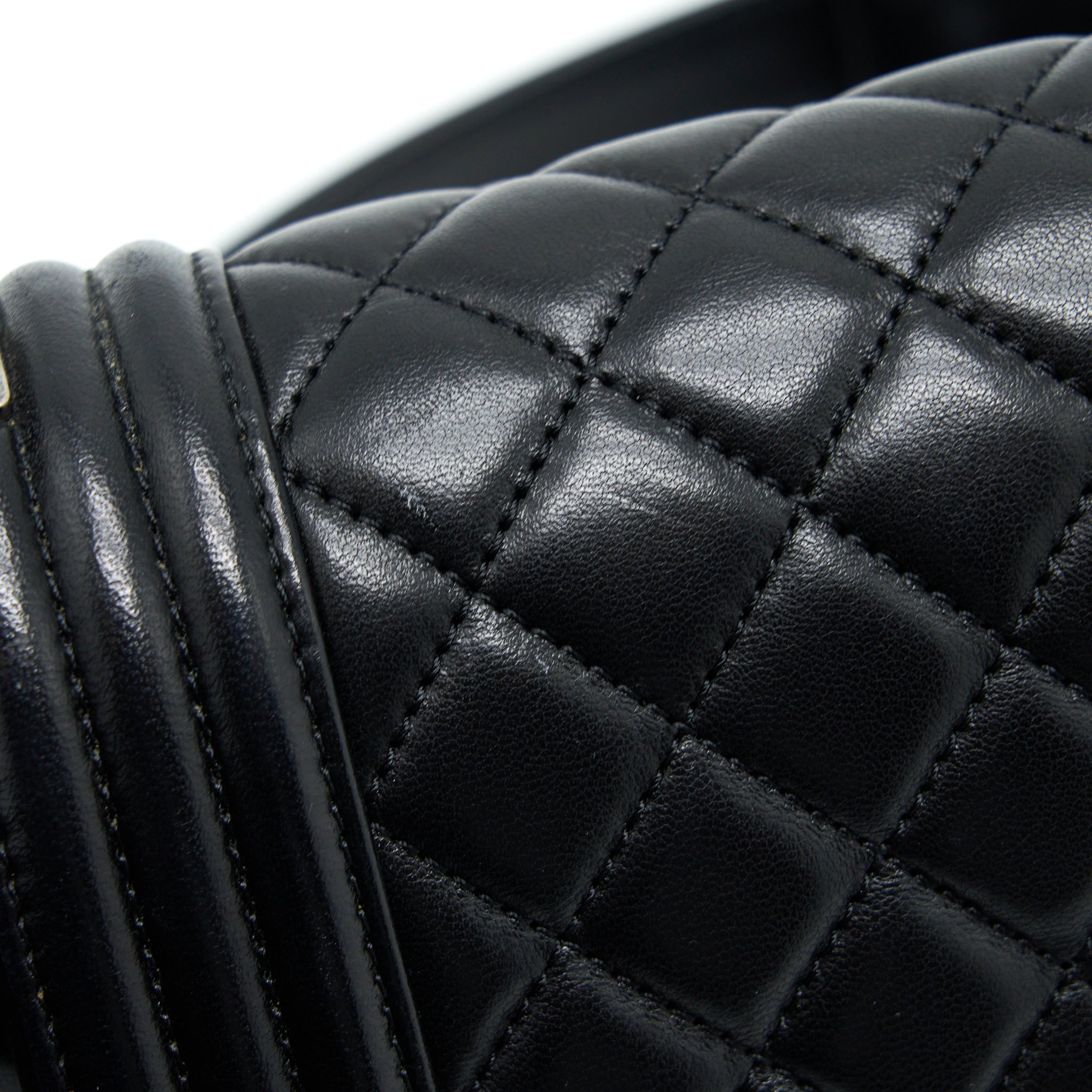 CHANEL MEDIUM BOY BAG LAMBSKIN BLACK RUTHENIUM SHW