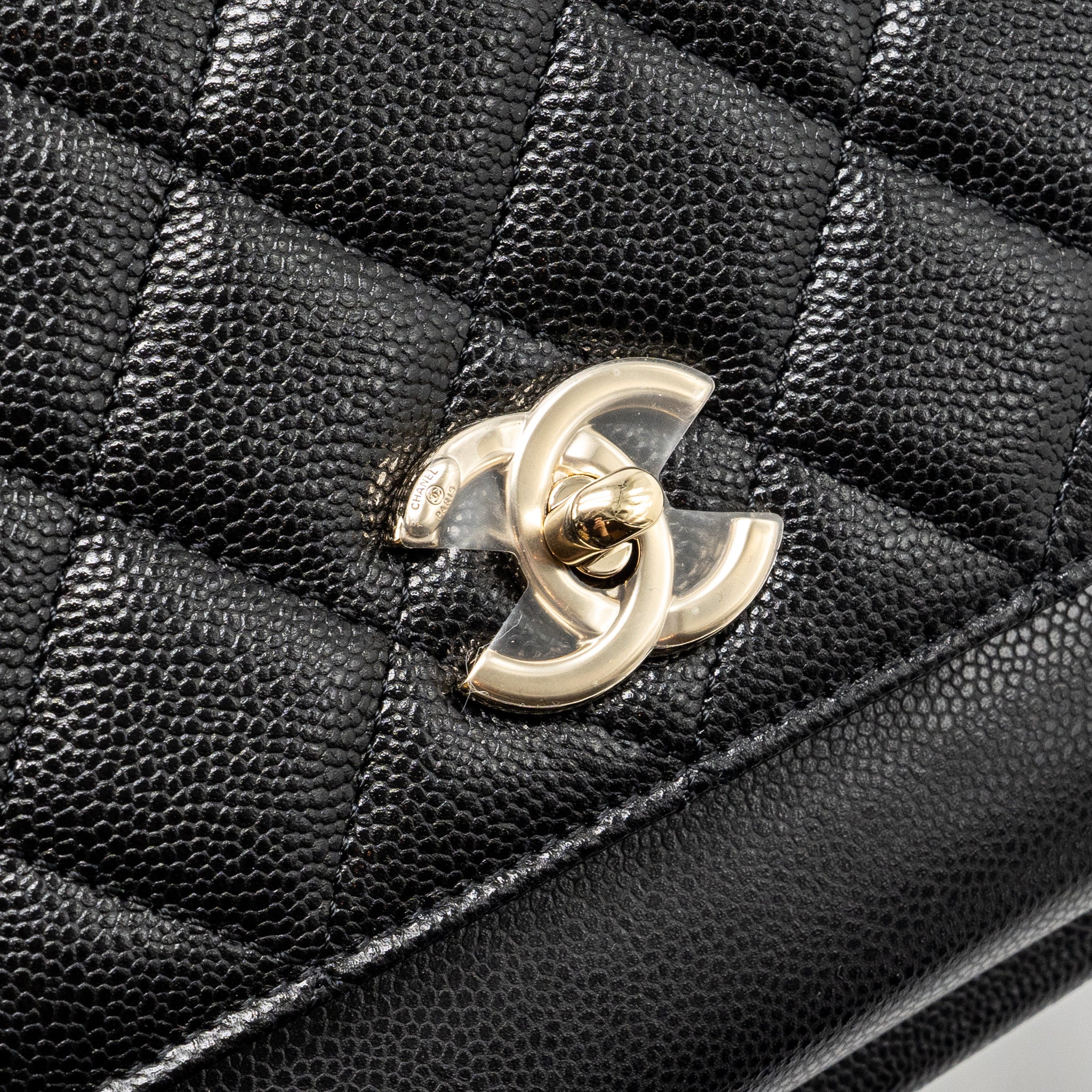 CHANEL MEDIUM BUSINESS AFFINITY CAVIAR BLACK LGHW (MICROCHIP)