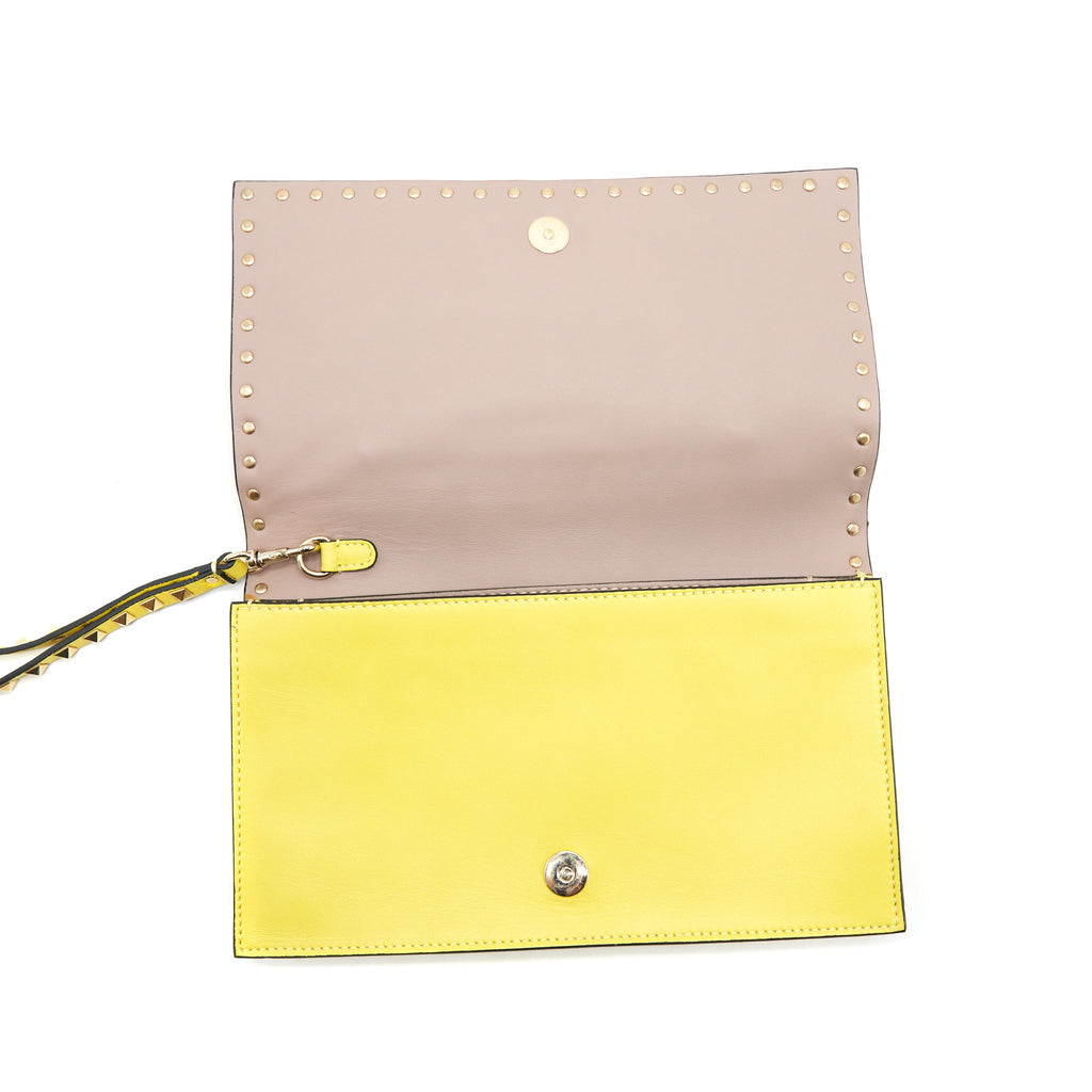 VALENTINO ROCKSTUD CLUTCH BAG YELLOW GHW