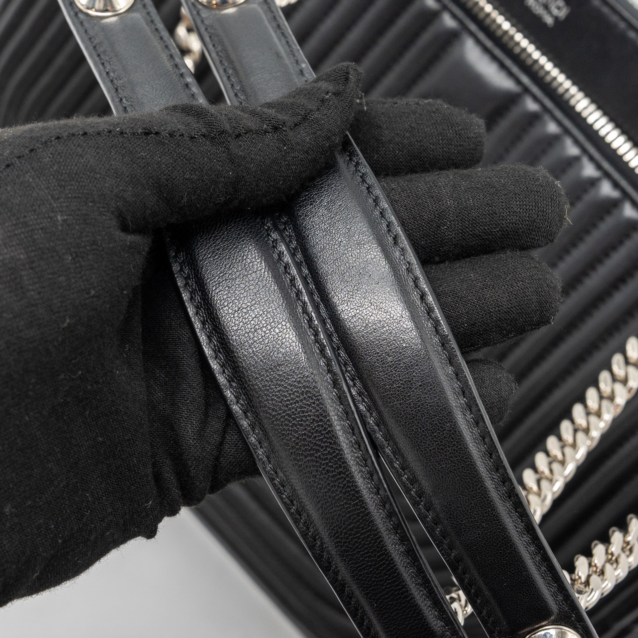 FENDI DOCTOM CHAIN SHOULDER BAG LEATHER BLACK SHW