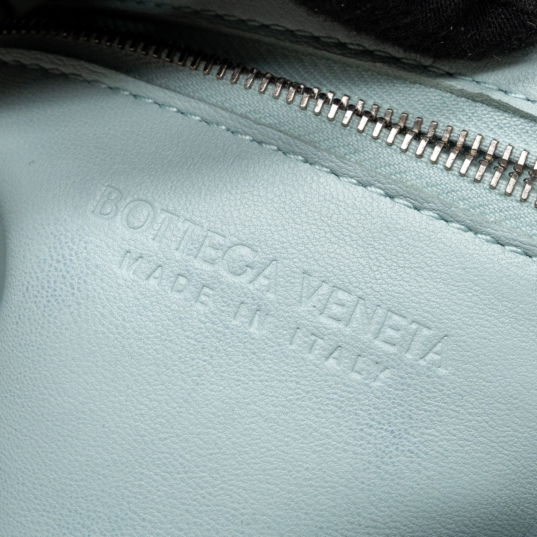 BOTTEGA VENETA CLASSIC CASSETTE BAG LAMBSKIN LIGHT BLUE SHW