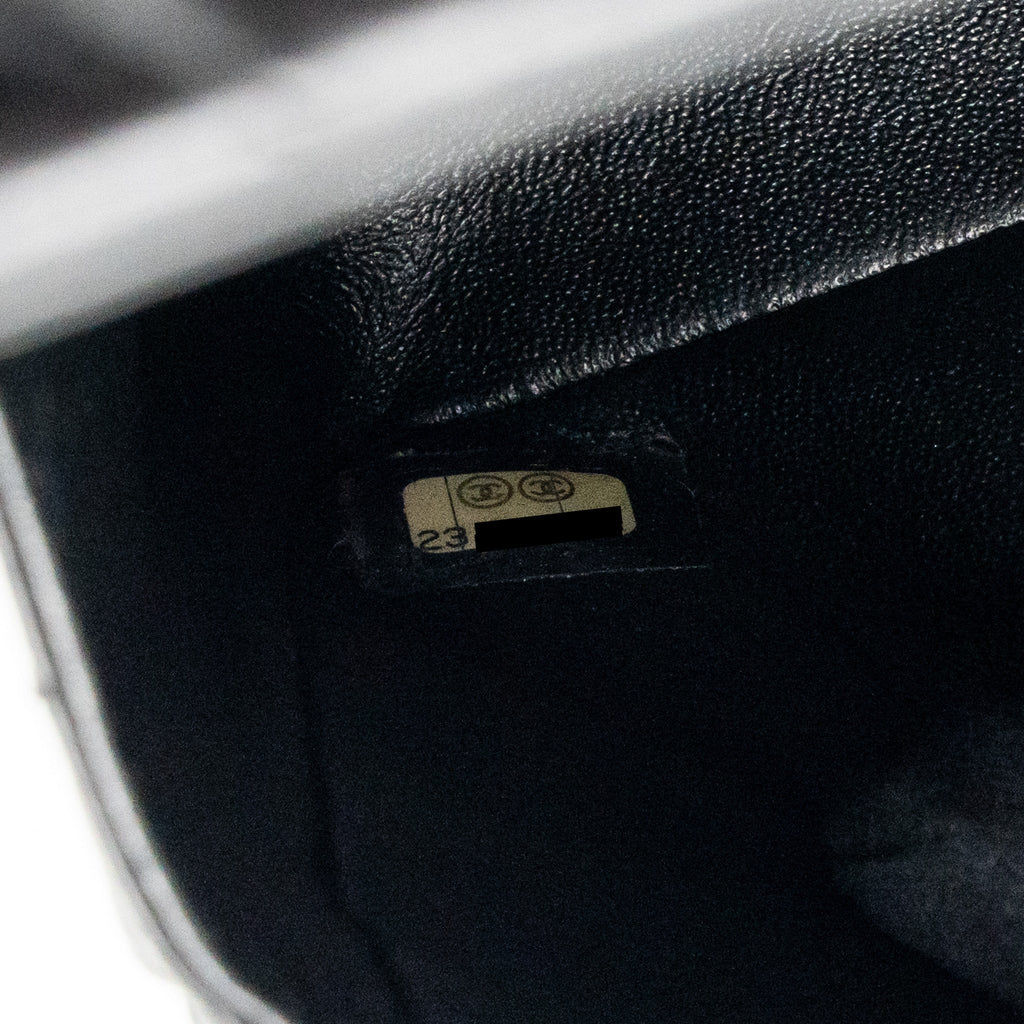 CHANEL SMALL 2.55 REISSUE DOUBLE FLAP BAG CHEVRON AGED CALFSKIN SO BLACK