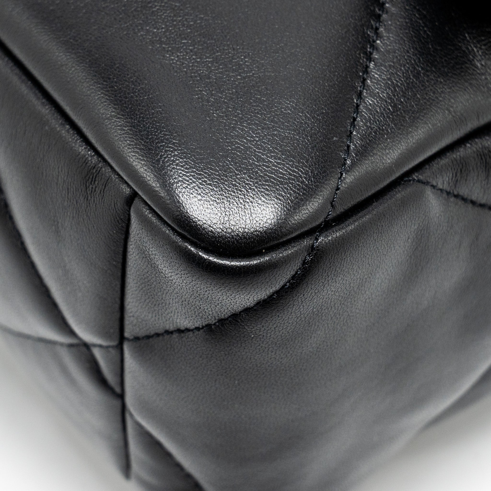 CHANEL LARGE 19 BAG LAMBSKIN BLACK GHW