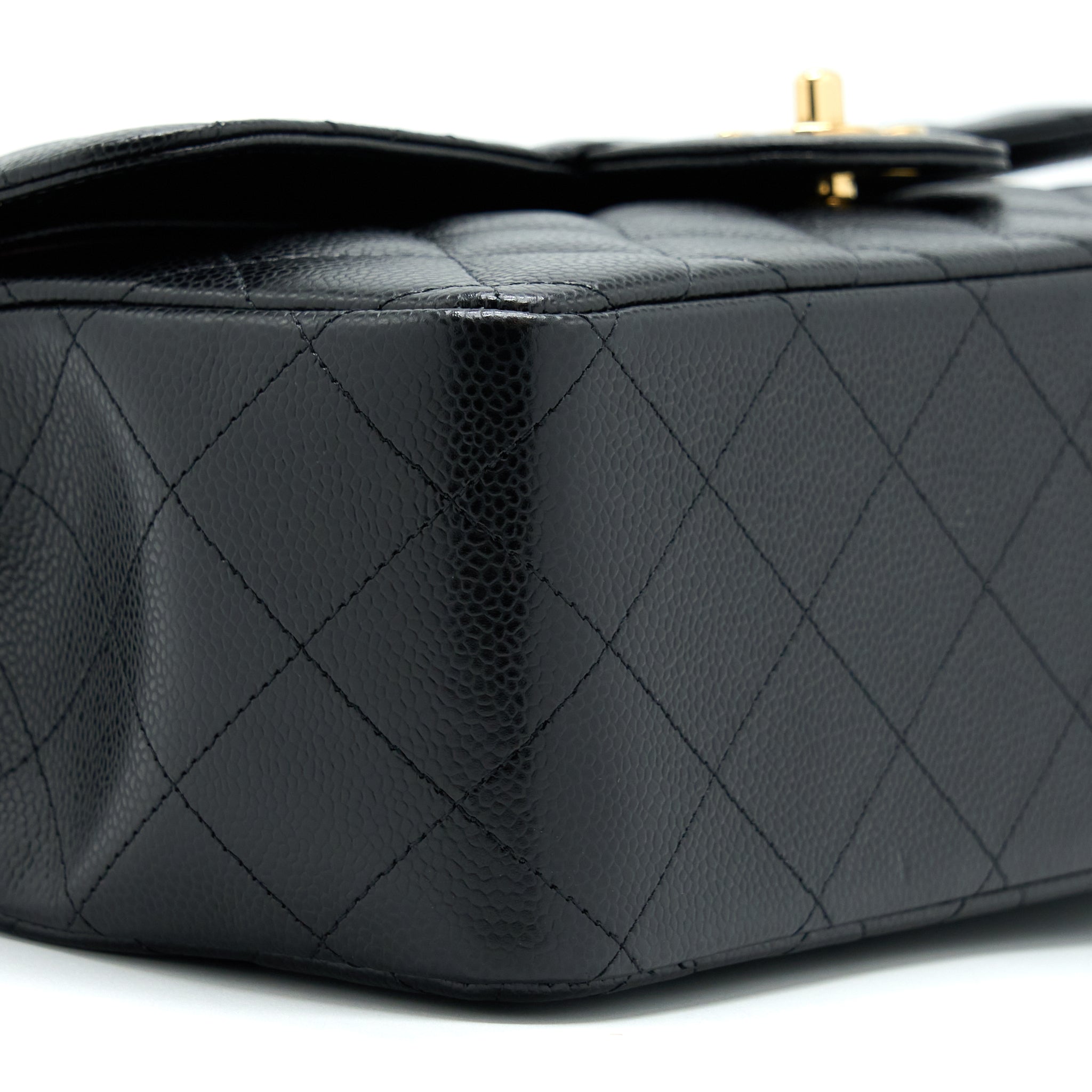 CHANEL JUMBO CLASSIC FLAP BAG CAVIAR BLACK GHW