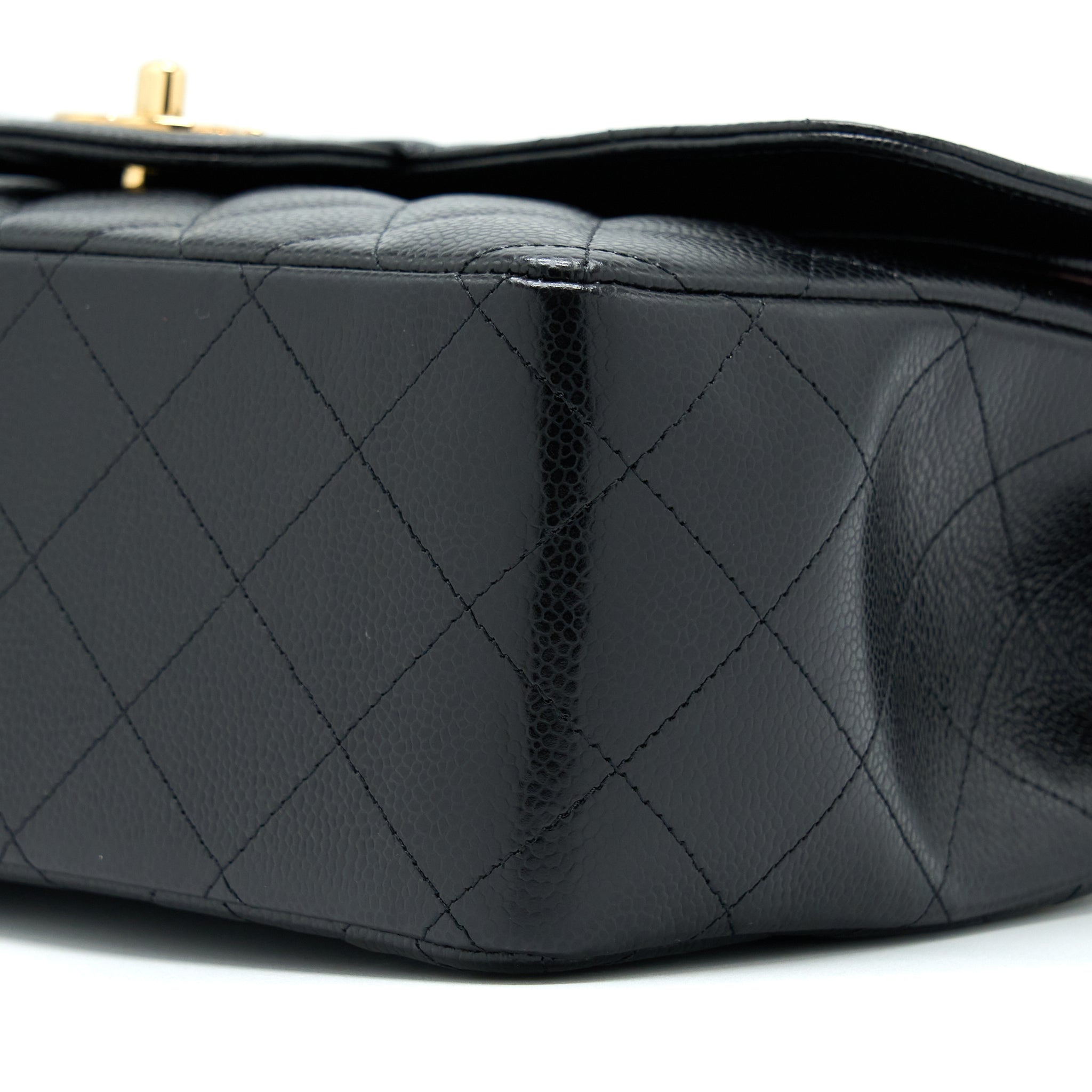 CHANEL JUMBO CLASSIC FLAP BAG CAVIAR BLACK GHW