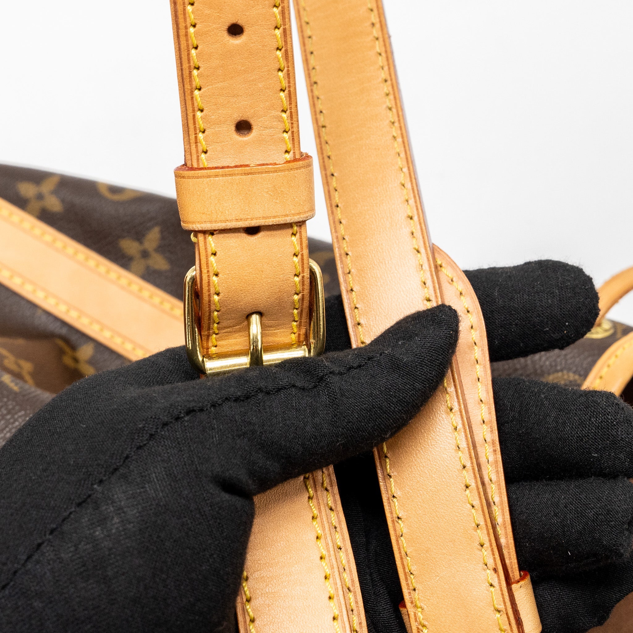 LOUIS VUITTON NOE BUCKET BAG MONOGRAM CANVAS GHW