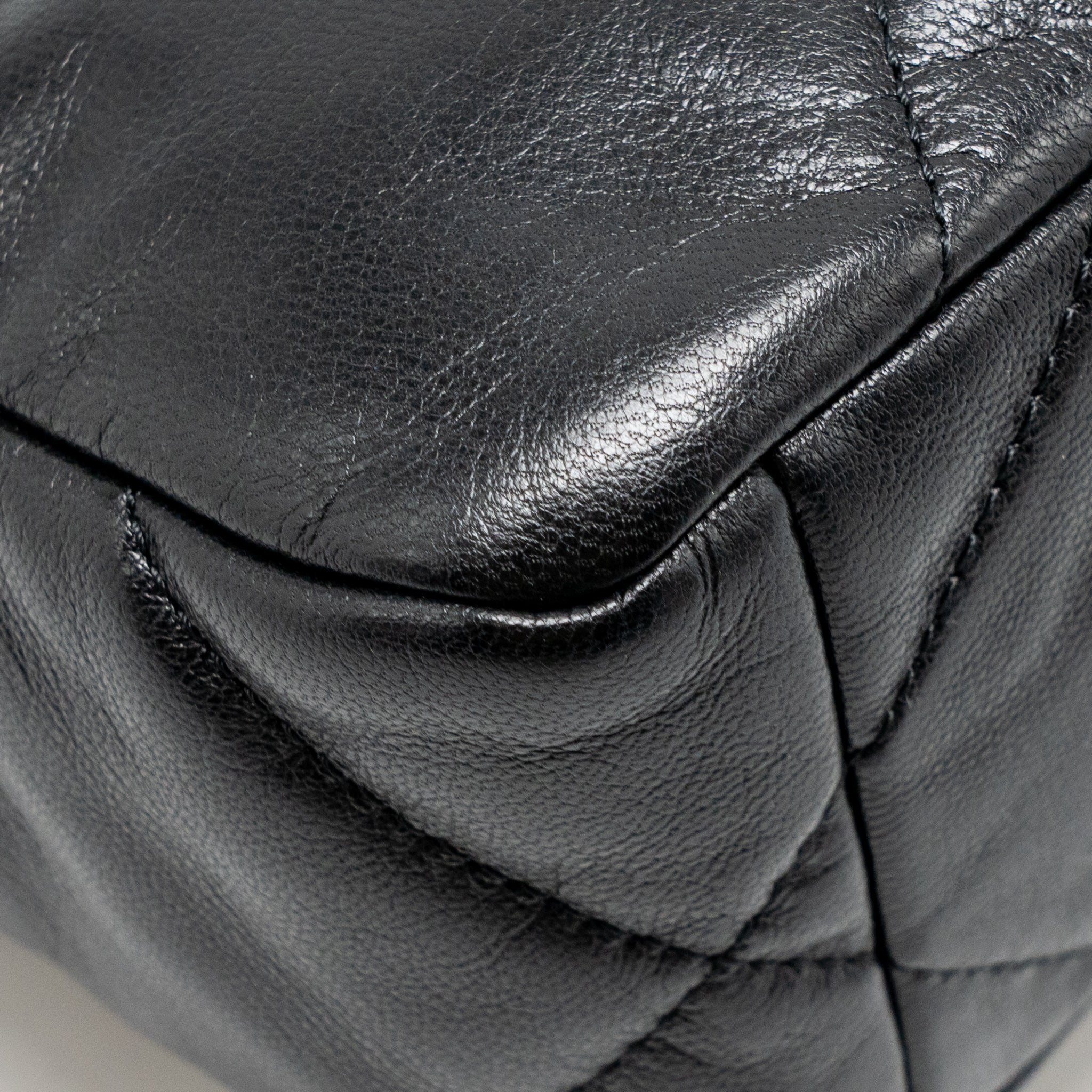 CHANEL SMALL 19 BAG GOATSKIN BLACK MULTICOLOUR HARDWARE