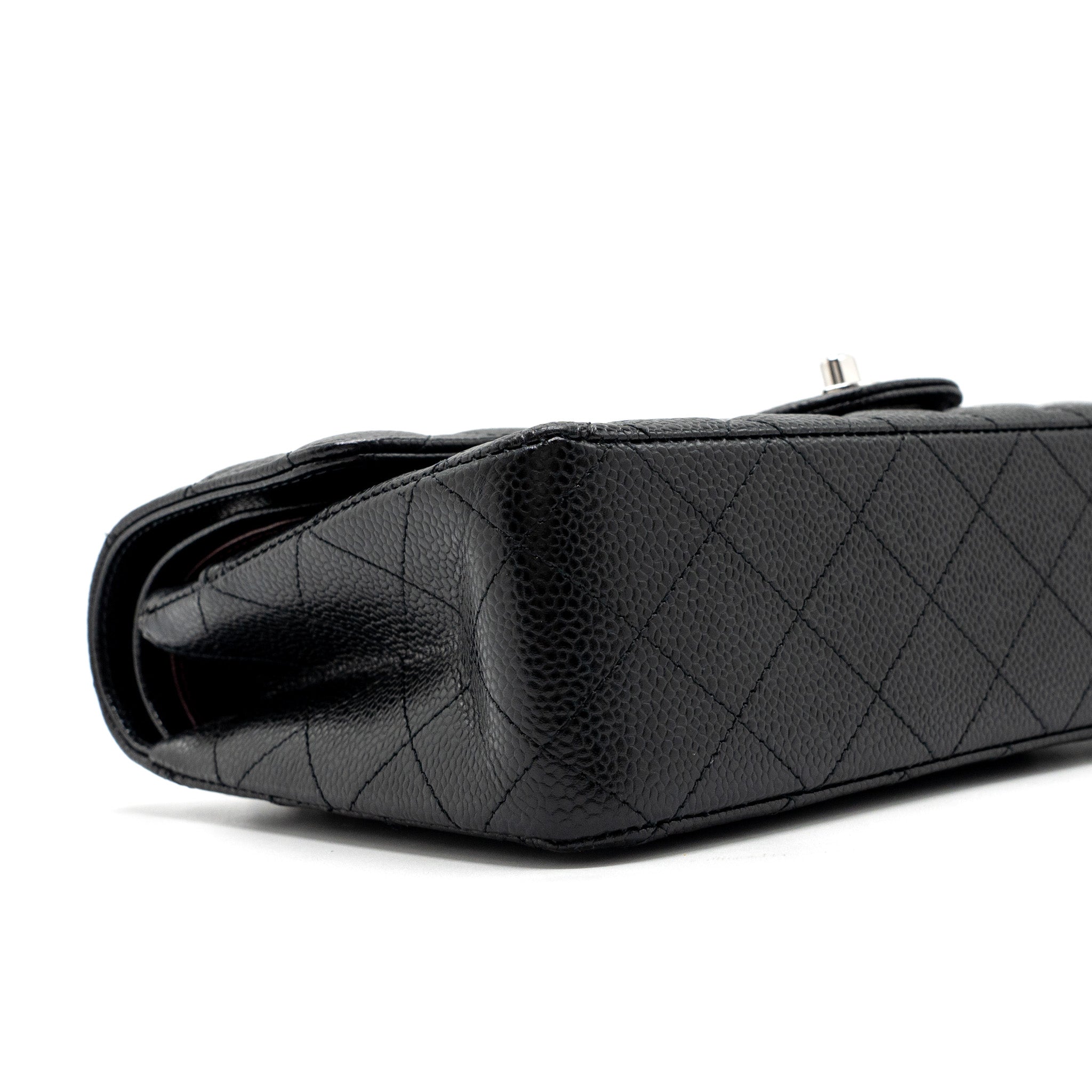 CHANEL MEDIUM CLASSIC DOUBLE FLAP BAG CAVIAR BLACK SHW (MICROCHIP)