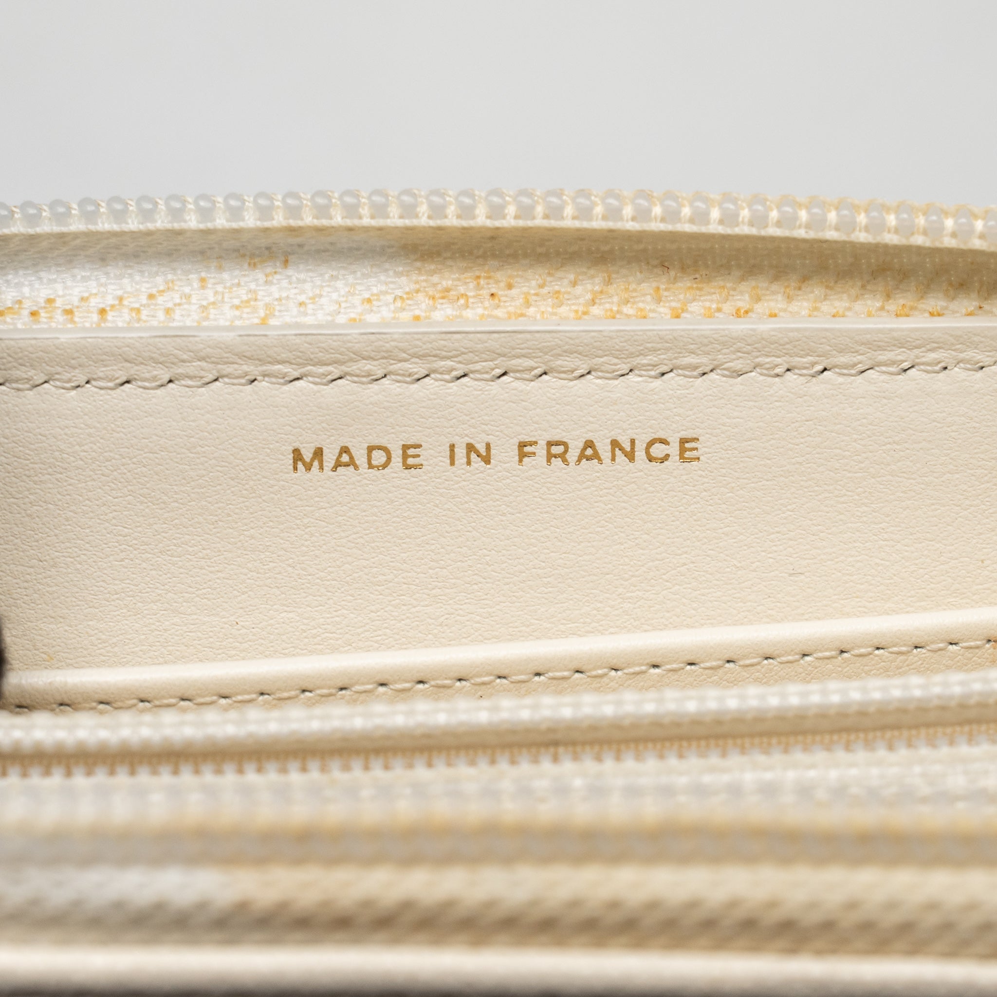 CHANEL CHEVRON BOY ZIP LONG WALLET CAVIAR WHITE LGHW