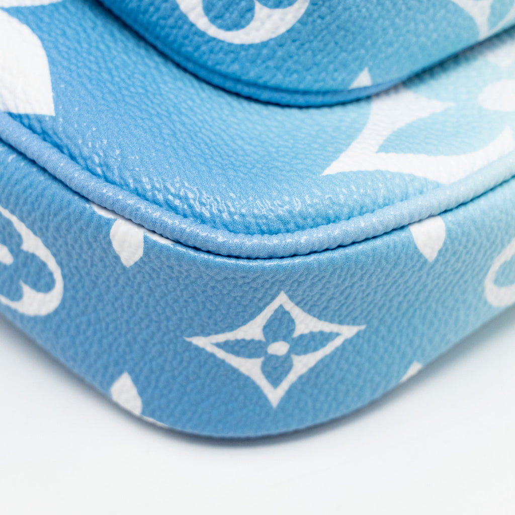 LOUIS VUITTON MULTI POCHETTE ACCESSORIES BY THE POOL GIANT MONOGRAM CANVAS BLUE GHW