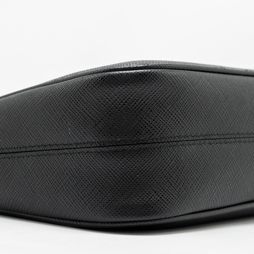 PRADA RE-EDITION 2005 SAFFIANO LEATHER BLACK GHW
