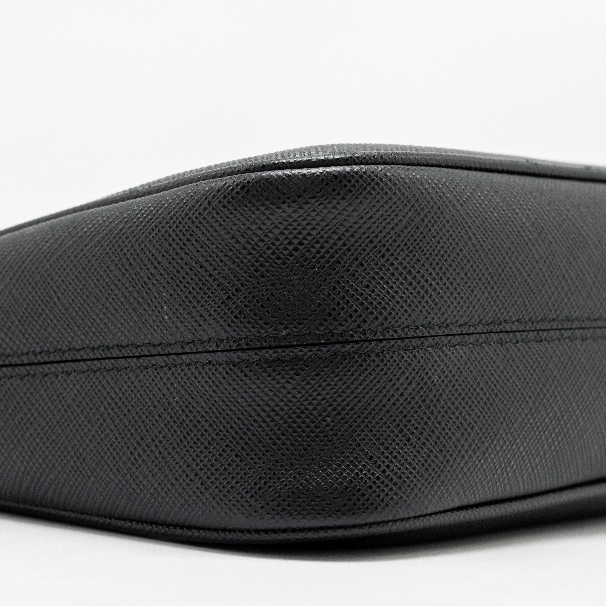 PRADA RE-EDITION 2005 SAFFIANO LEATHER BLACK GHW