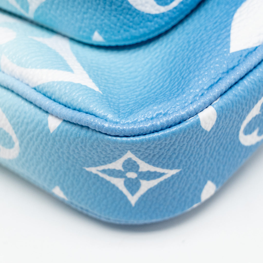 LOUIS VUITTON MULTI POCHETTE ACCESSORIES BY THE POOL GIANT MONOGRAM CANVAS BLUE GHW