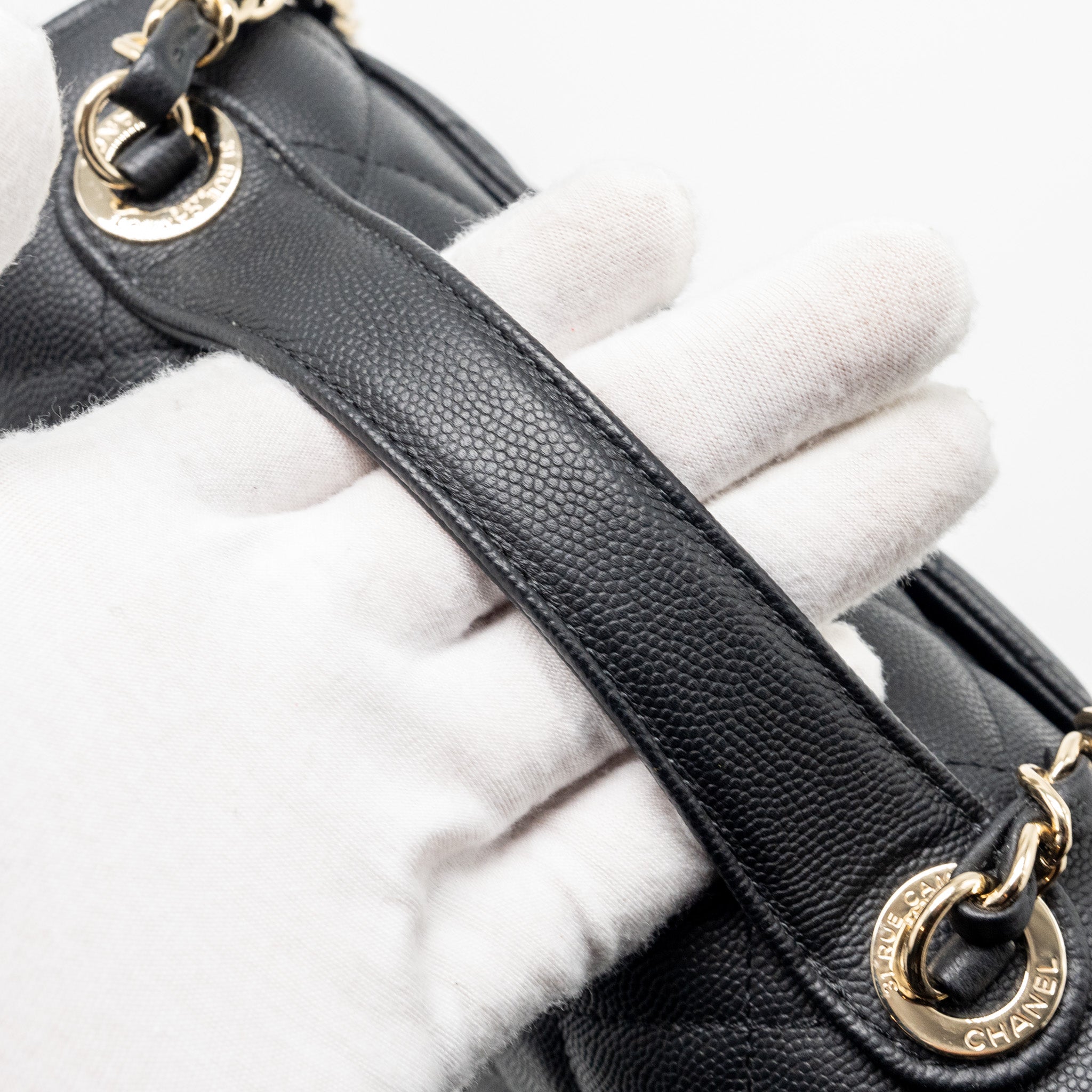 CHANEL MEDIUM BUSINESS AFFINITY CAVIAR BLACK LGHW
