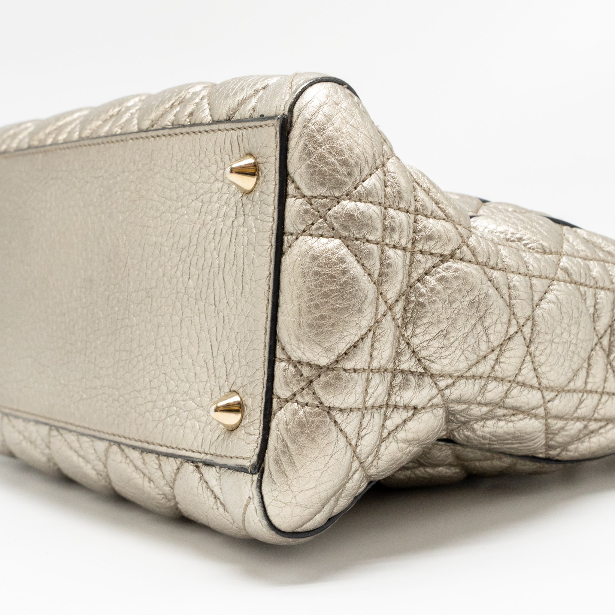 DIOR MEDIUM LADY DIOR CANNAGE CALFSKIN METALLIC GOLD LGHW