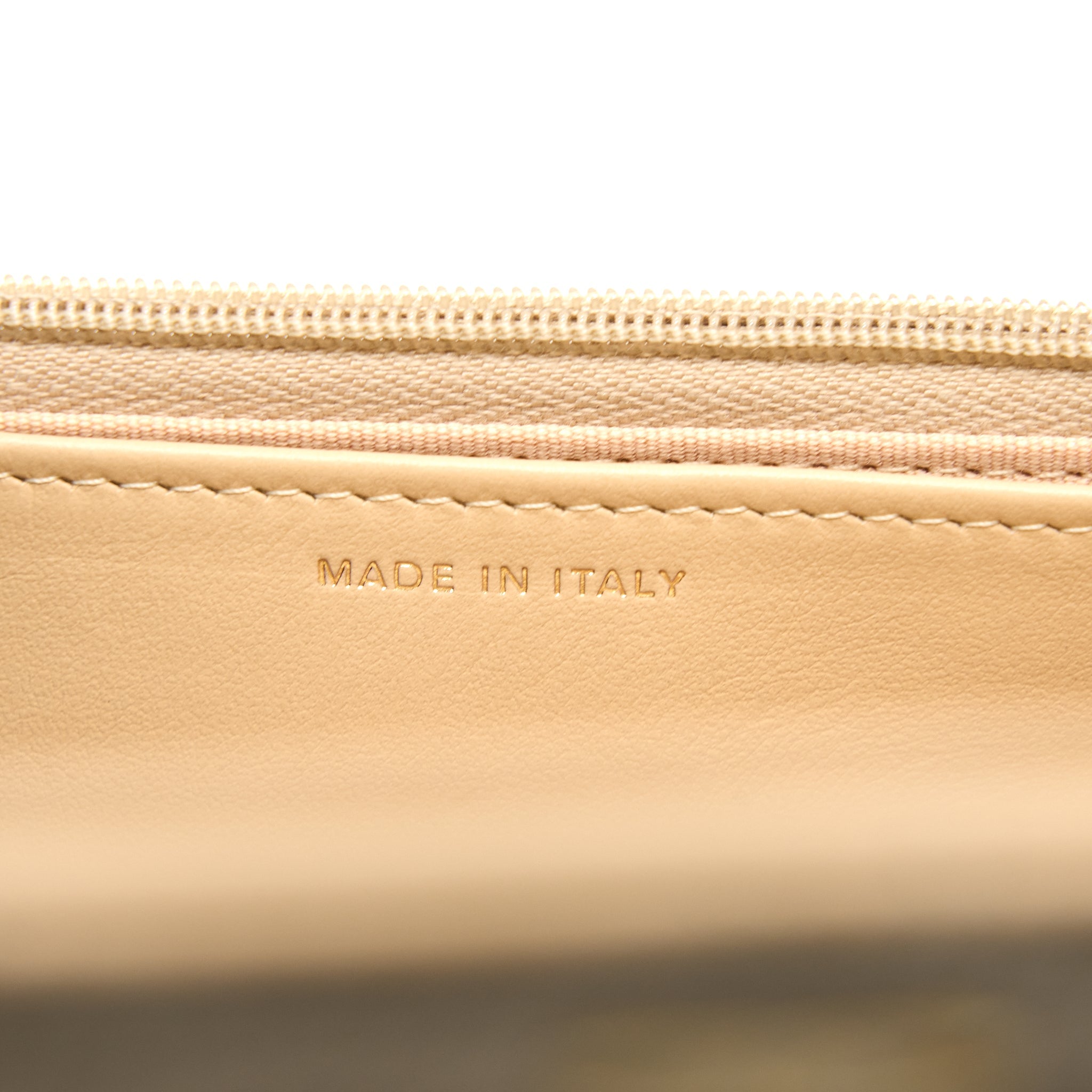 CHANEL CLASSIC WALLET ON CHAIN CAVIAR BEIGE GHW (MICROCHIP)