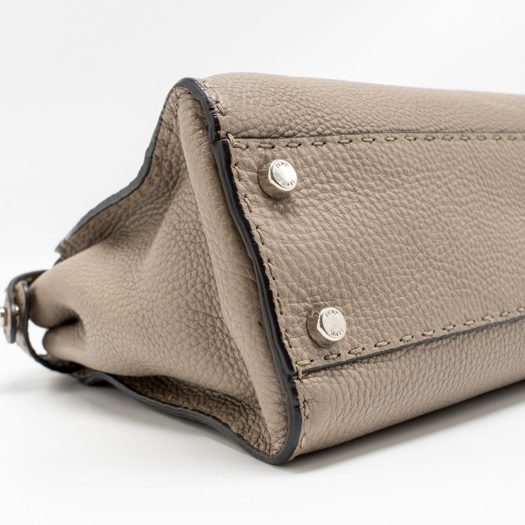 FENDI ISEEU MEDIUM PEEKABOO CALFSKIN GREY SHW