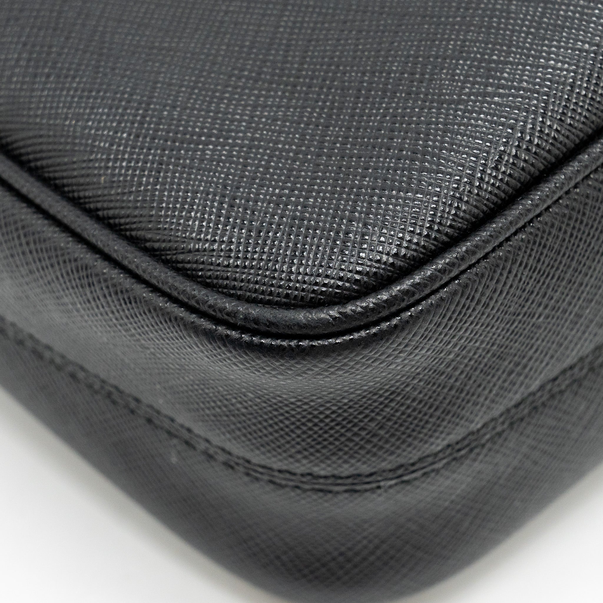 PRADA RE-EDITION 2005 SAFFIANO LEATHER BLACK GHW