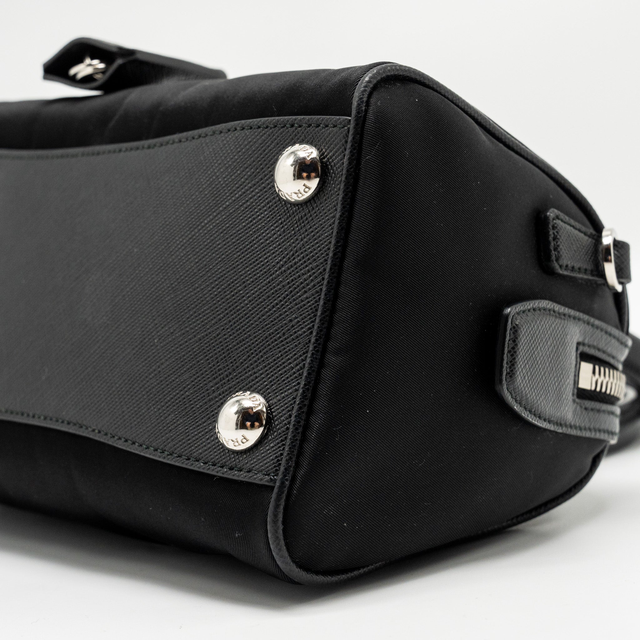PRADA TOP HANDLE RE-EDITION 2005 NYLON BAG BLACK SHW