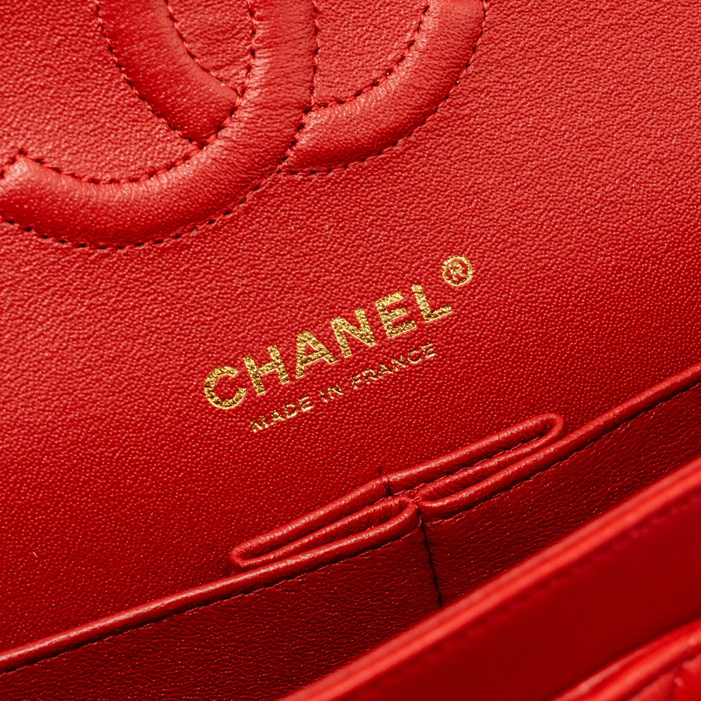 CHANEL MEDIUM CLASSIC DOUBLE FLAP BAG LAMBSKIN RED LGHW