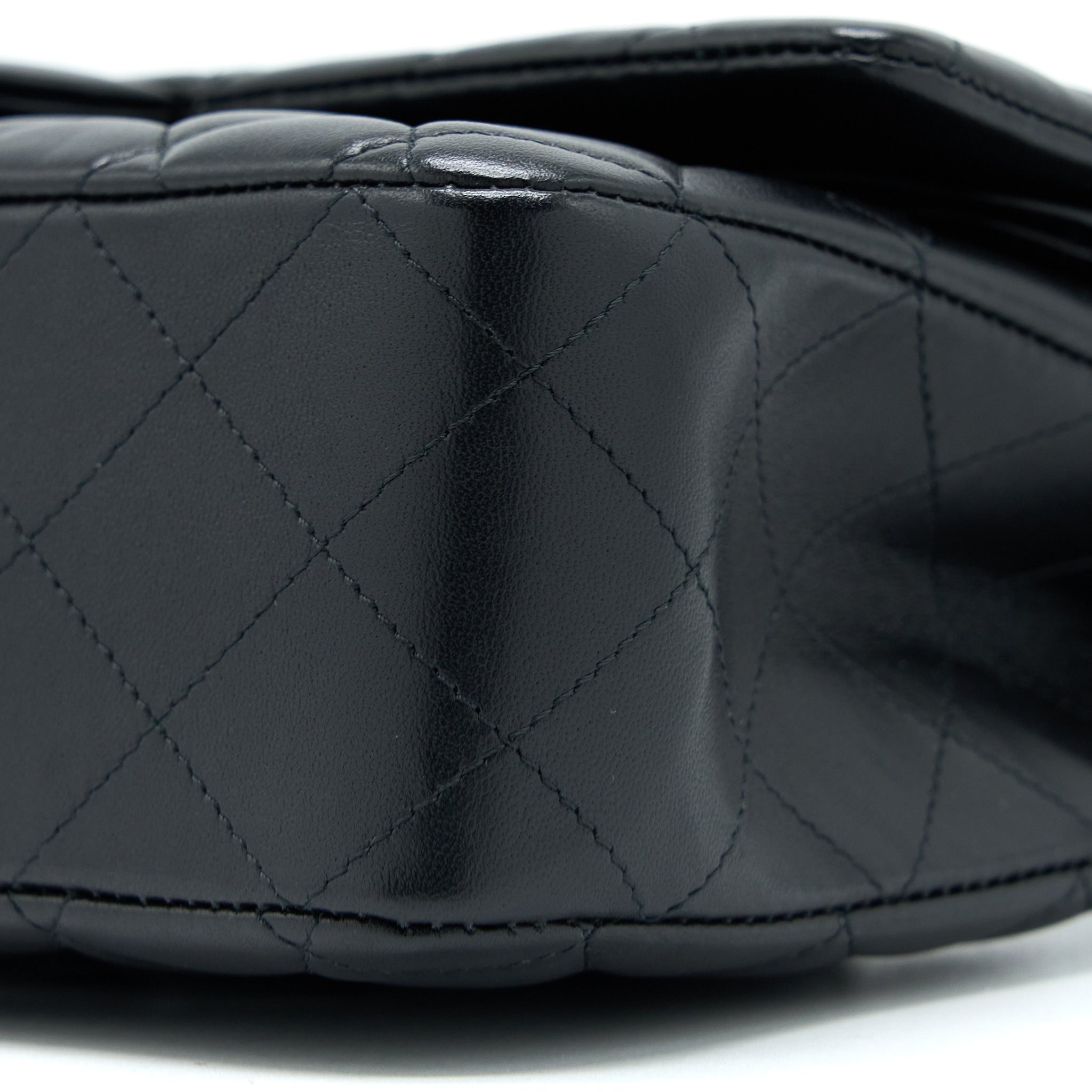 CHANEL MEDIUM CLASSIC DOUBLE FLAP BAG LAMBSKIN SO BLACK WITH BLACK HARDWARE (MICROCHIP)