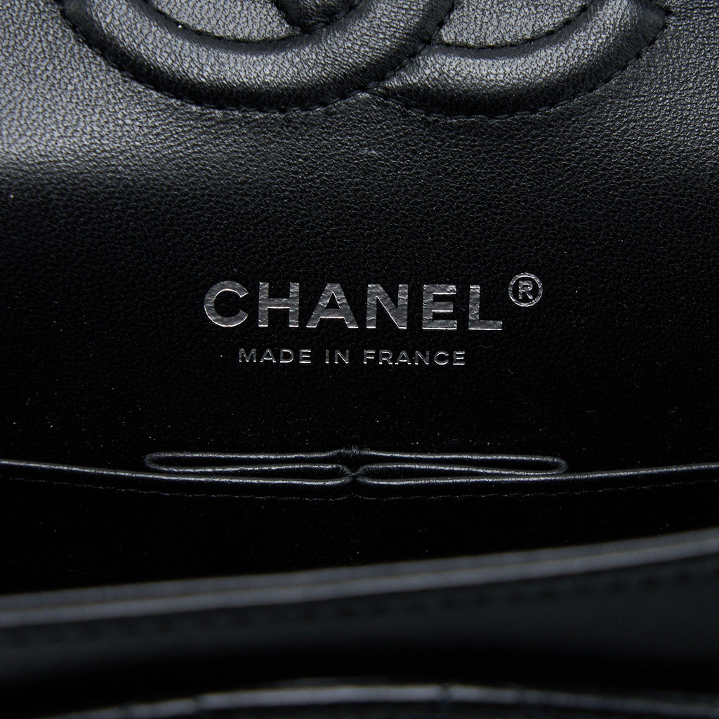 CHANEL MEDIUM CLASSIC DOUBLE FLAP BAG LAMBSKIN SO BLACK WITH BLACK HARDWARE (MICROCHIP)