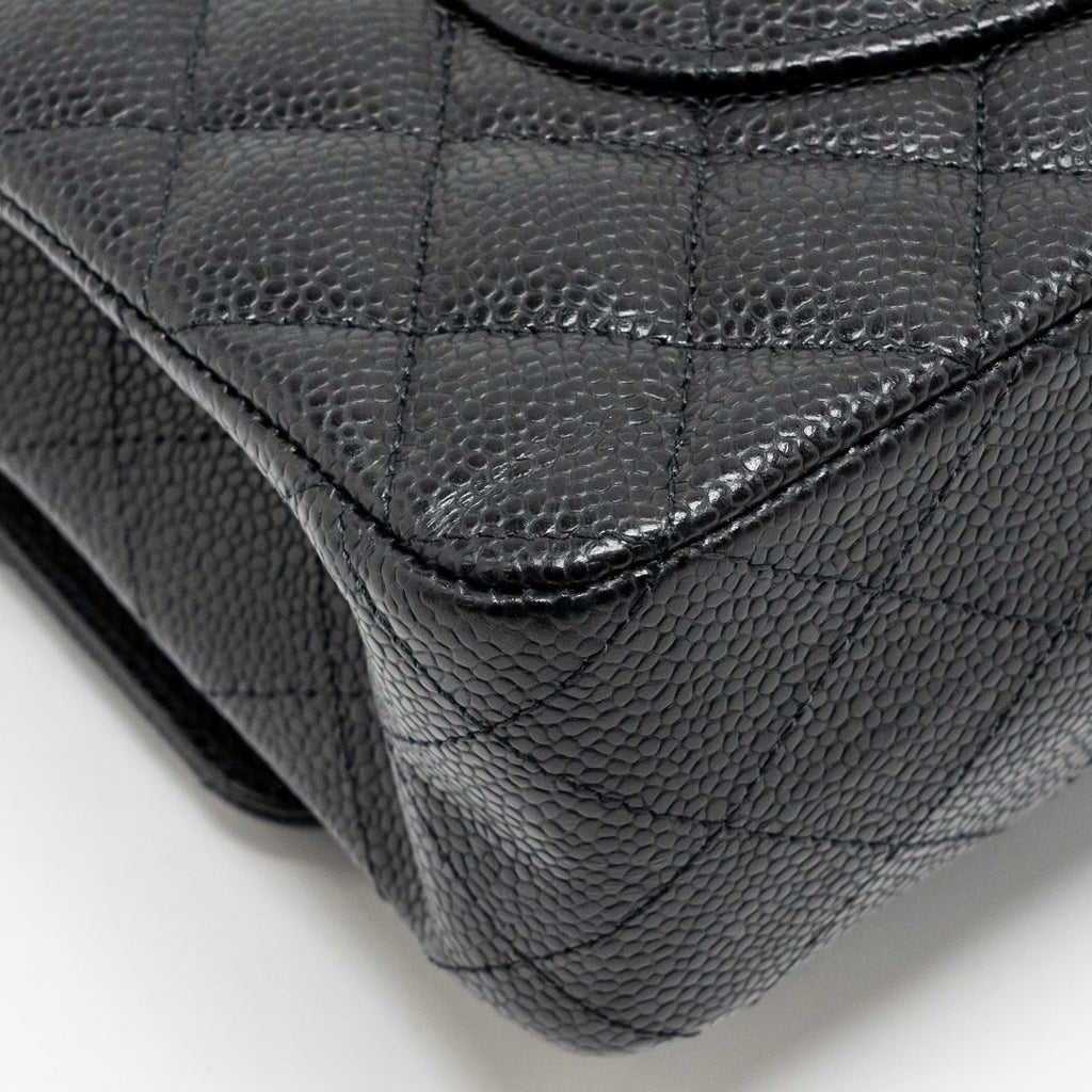 CHANEL MEDIUM CLASSIC DOUBLE FLAP BAG CAVIAR BLACK SHW (MICROCHIP)