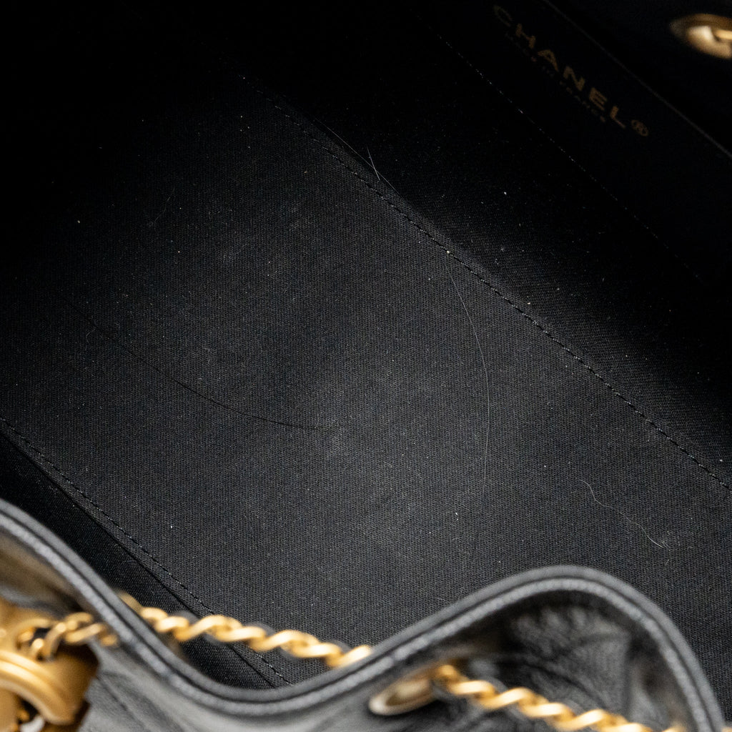CHANEL SMALL 25 BAG CAVIAR BLACK GHW (MICROCHIP)
