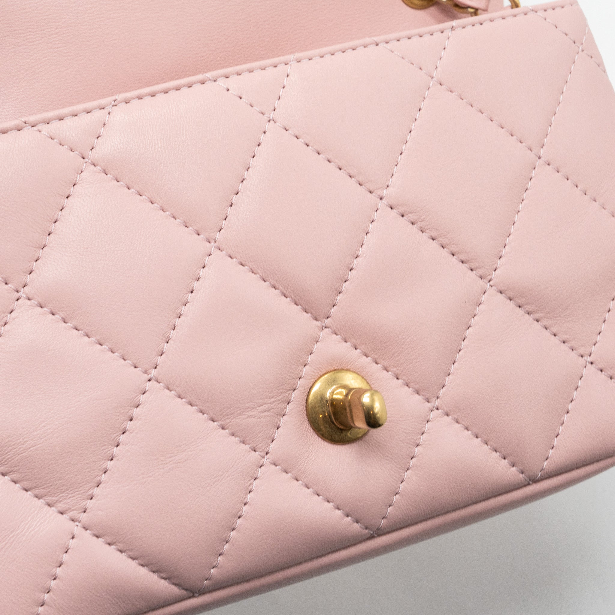 CHANEL QUILTED FLAP BAG WITH HEART CHARM ON CHAIN LAMBSKIN LIGHT PINK GHW (MICROCHIP)
