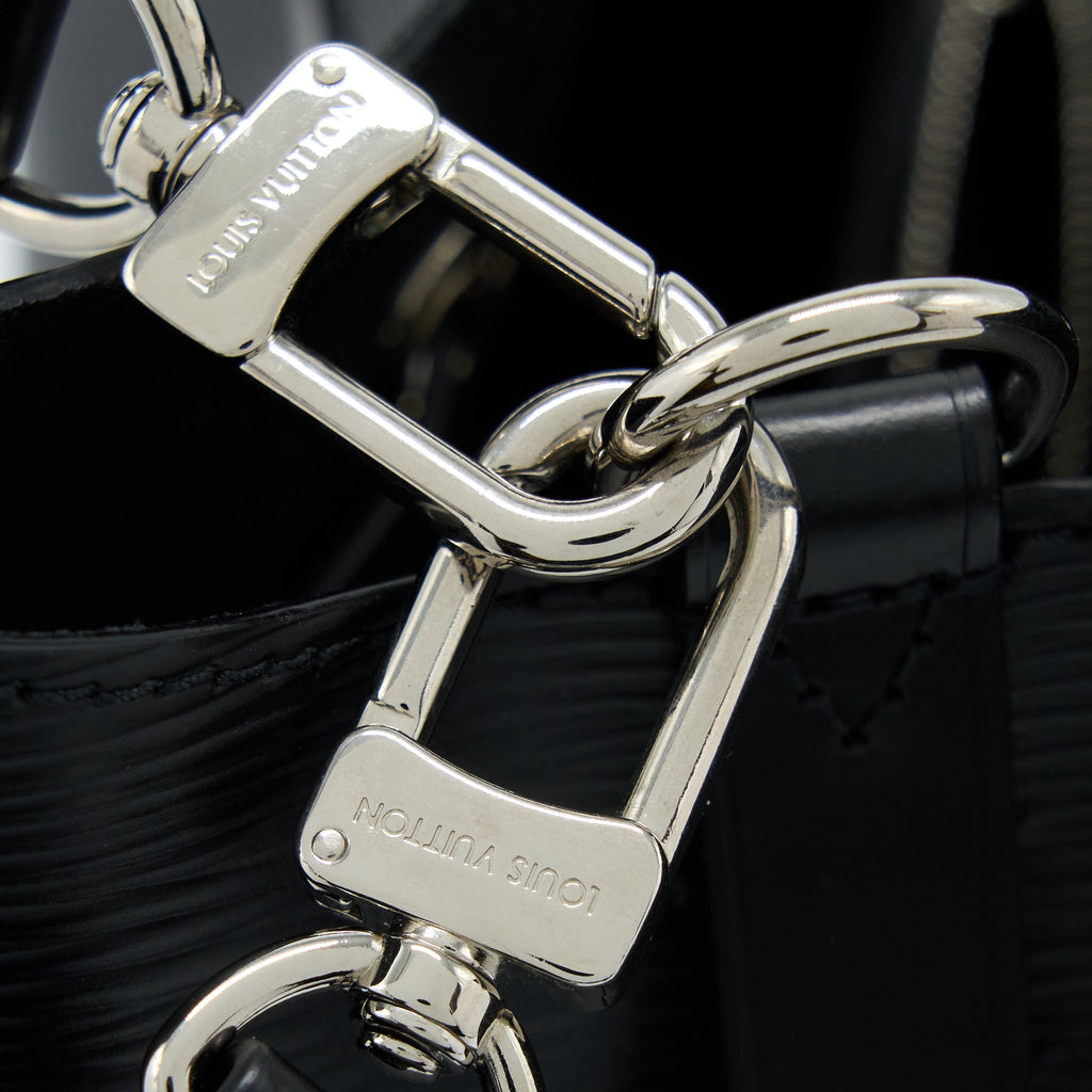 LOUIS VUITTON NEONOE EPI BLACK SHW