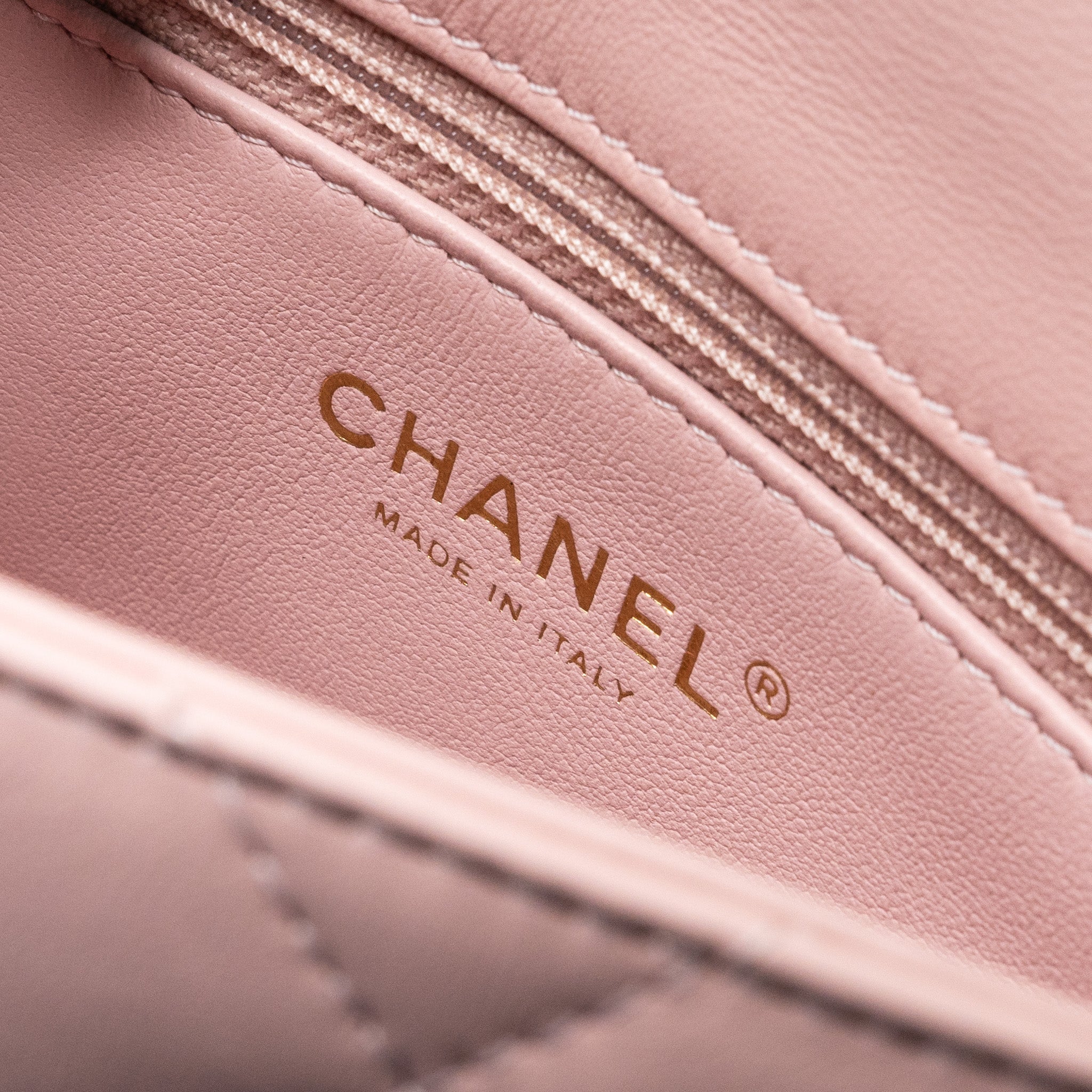 CHANEL QUILTED FLAP BAG WITH HEART CHARM ON CHAIN LAMBSKIN LIGHT PINK GHW (MICROCHIP)