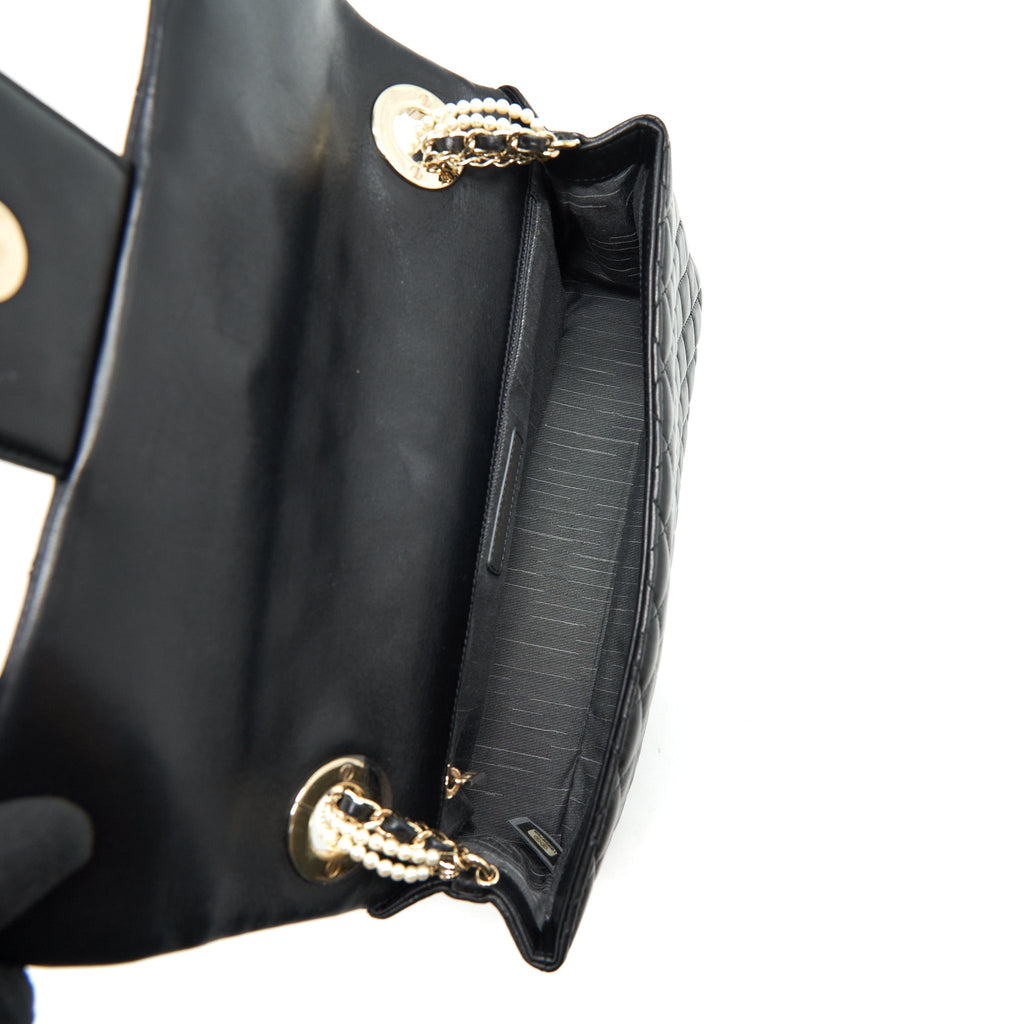 CHANEL WESTMINSTER PEARL SHOULDER BAG LAMBSKIN BLACK SHW