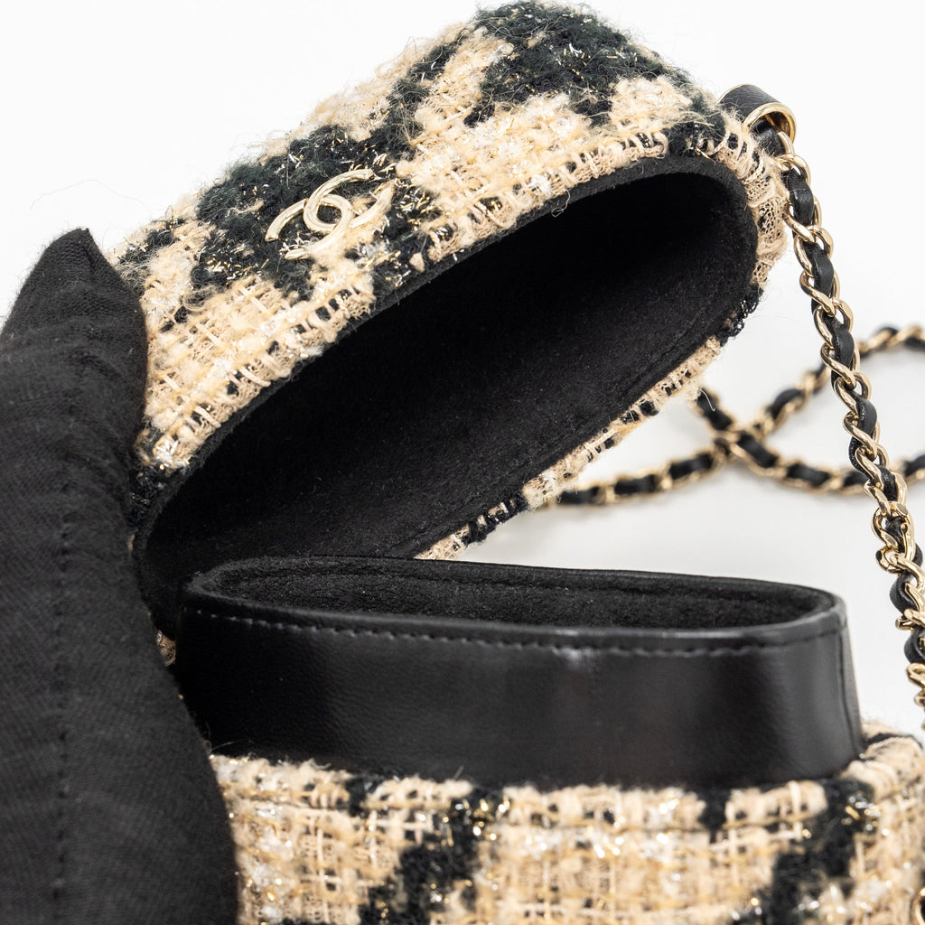 CHANEL VERTICAL PHONE CASE TWEED MULTICOLOR BLACK / LIGHT BROWN LGHW