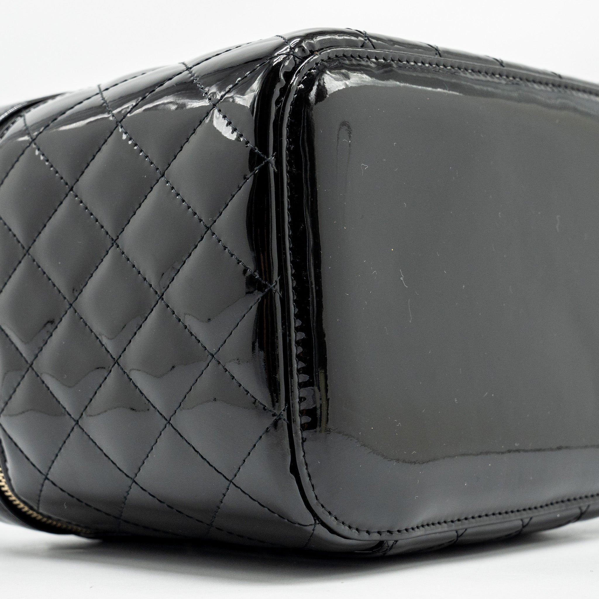 CHANEL TOP HANDLE VANITY CASE PATENT BLACK LGHW