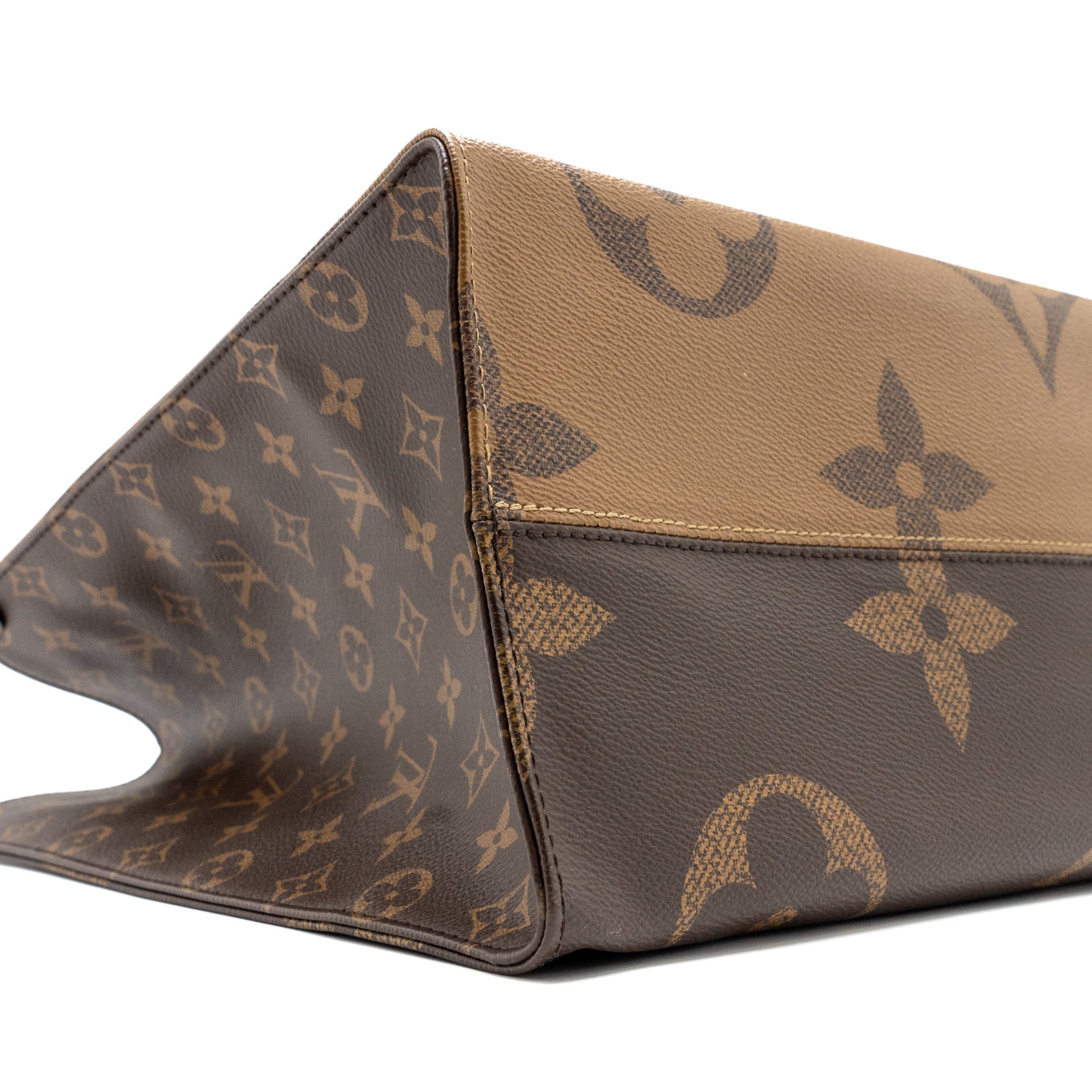 LOUIS VUITTON ONTHEGO GM MONOGRAM REVERSE CANVAS GHW