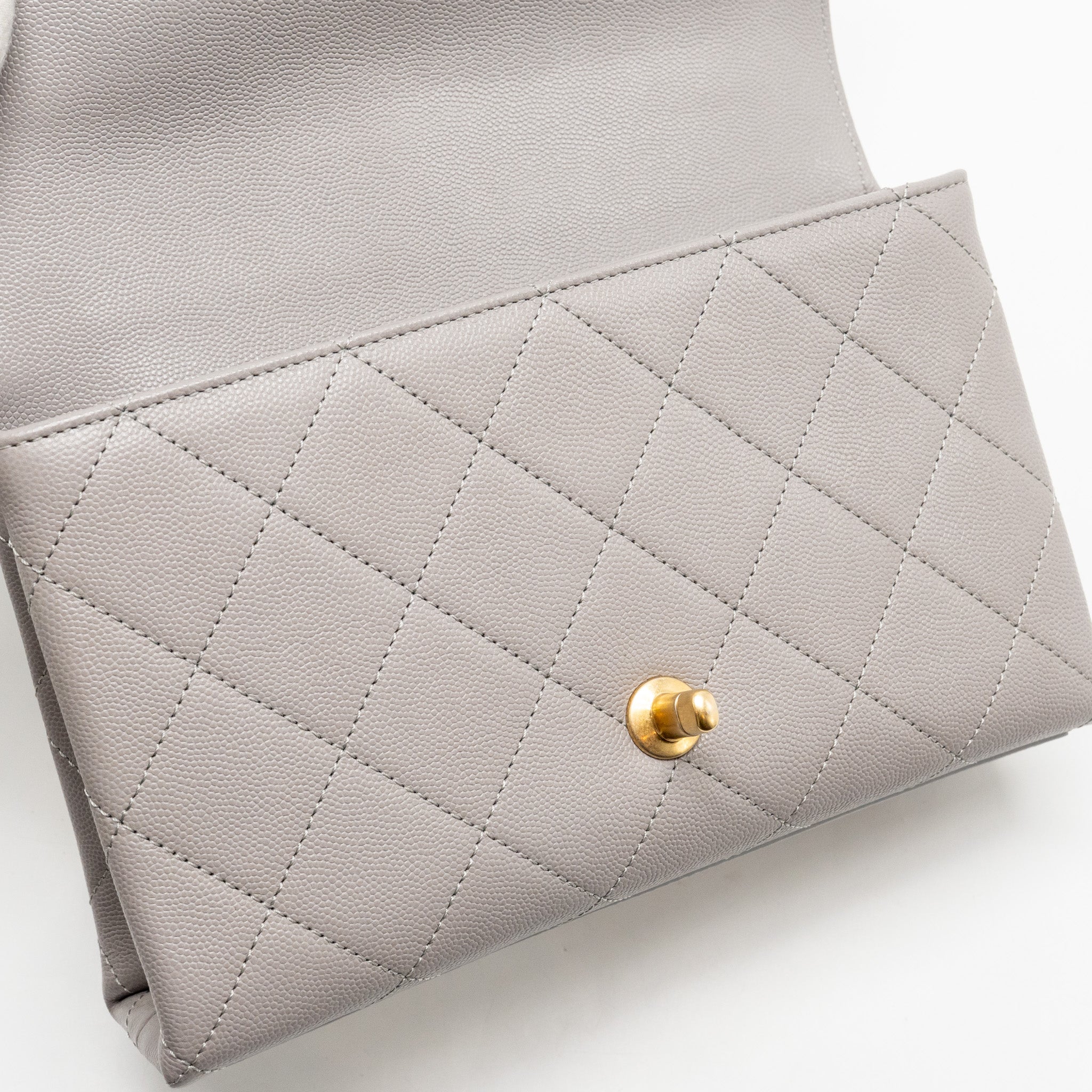 CHANEL QUILTED FLAP BAG WITH CHAIN HANDLE CAVIAR GREY GHW (MICROCHIP)