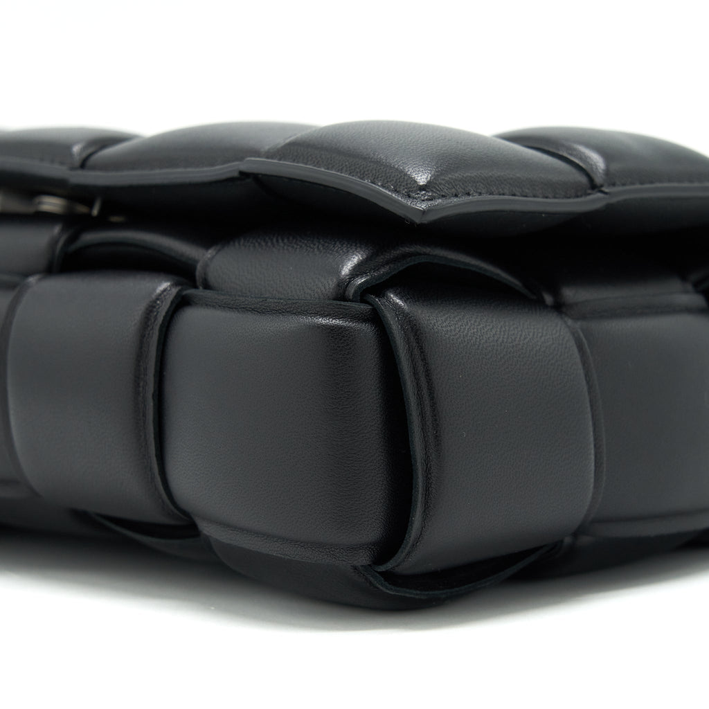 BOTTEGA VENETA PADDED CASSETTE BLACK SHW