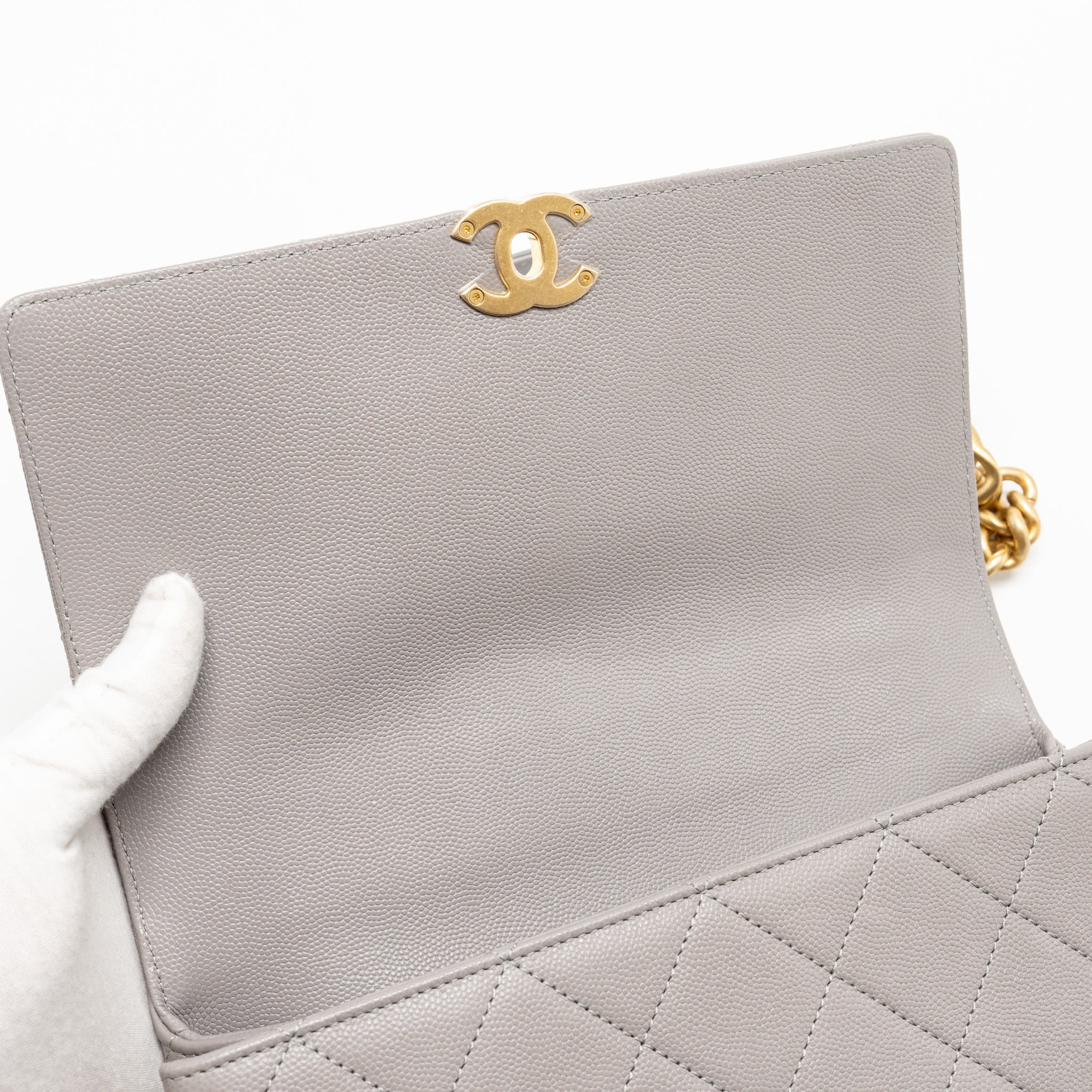 CHANEL QUILTED FLAP BAG WITH CHAIN HANDLE CAVIAR GREY GHW (MICROCHIP)