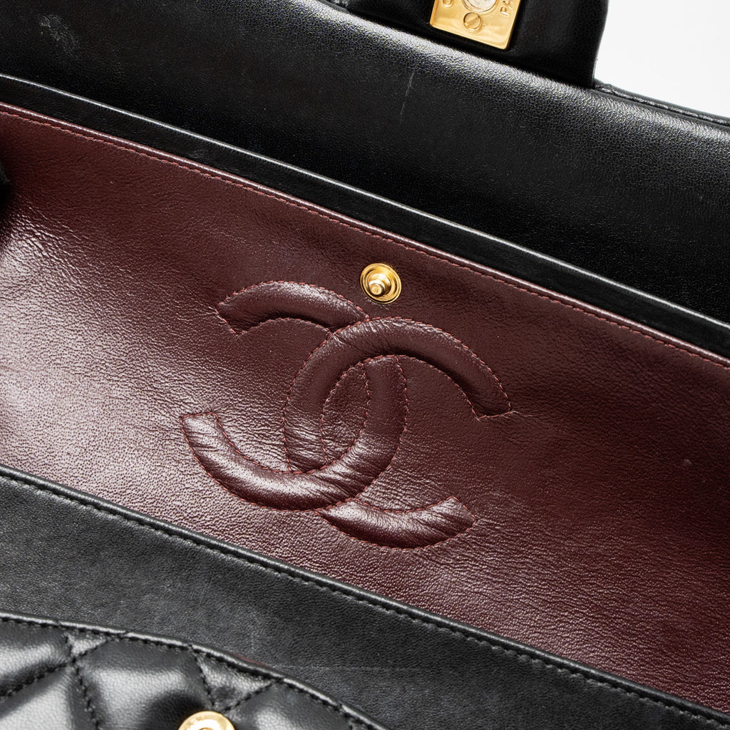 CHANEL MEDIUM CLASSIC FLAP BAG LAMBSKIN BLACK GHW