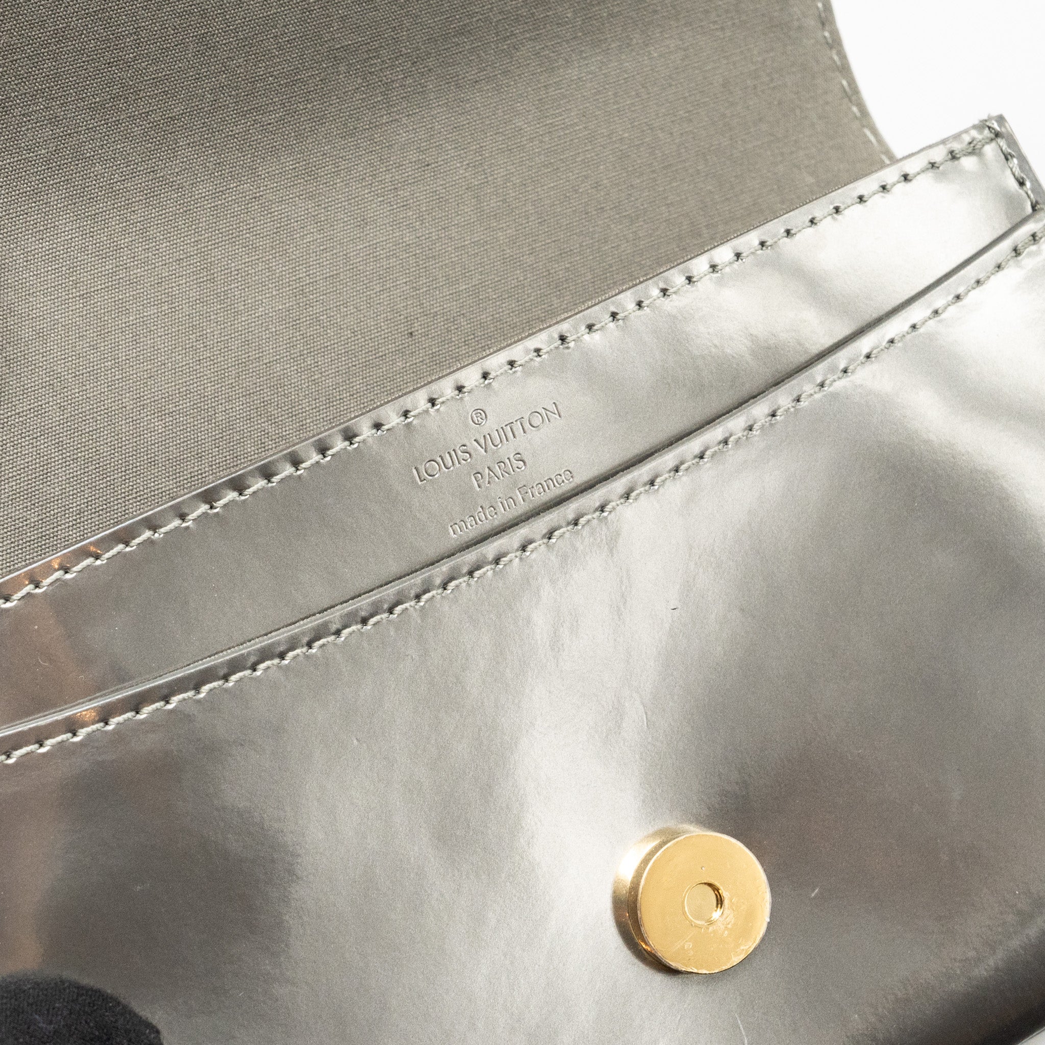LOUIS VUITTON LOUISE PM PATENT SILVER GHW