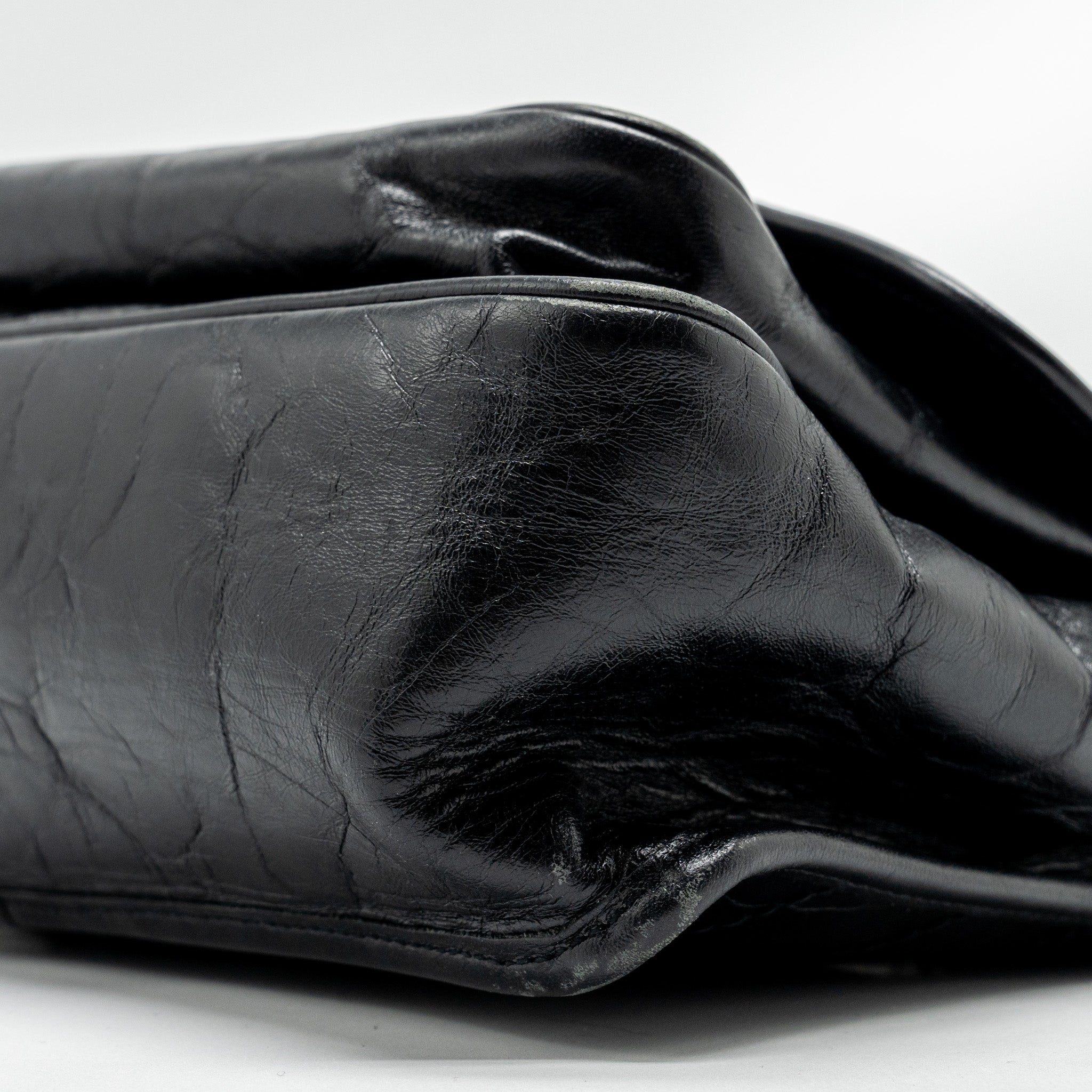 SAINT LAURENT/YSL MEDIUM NIKI BAG SHINY CALFSKIN BLACK SHW