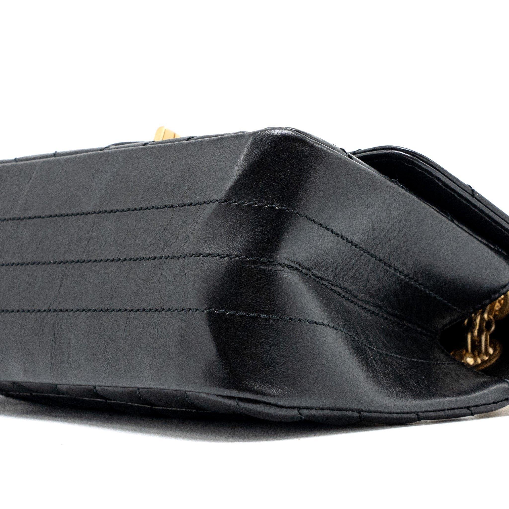 CHANEL MINI 2.55 REISSUE FLAP BAG CHEVRON AGED CALFSKIN BLACK GHW (MICROCHIP)