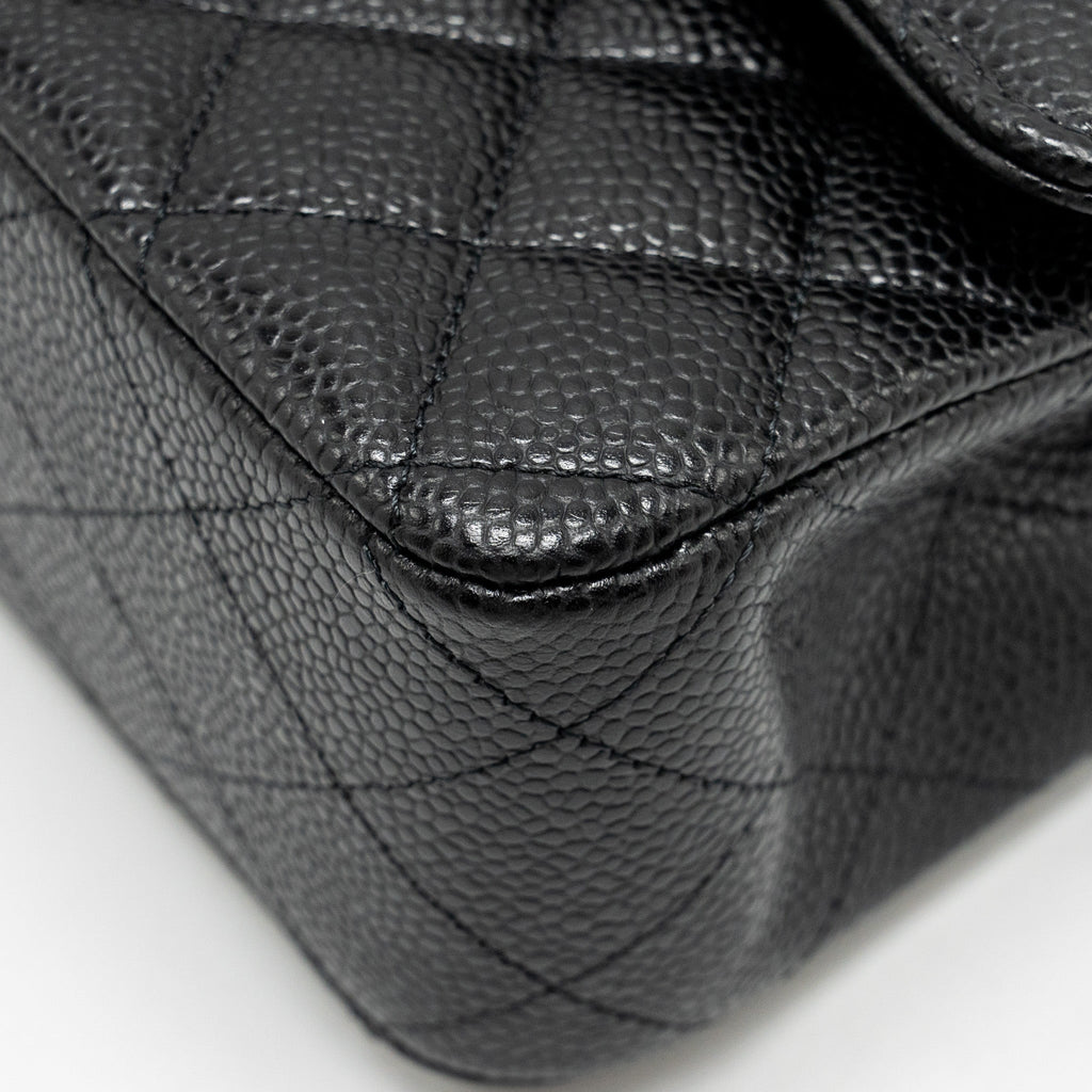 CHANEL MEDIUM CLASSIC DOUBLE FLAP BAG CAVIAR BLACK GHW (MICROCHIP)