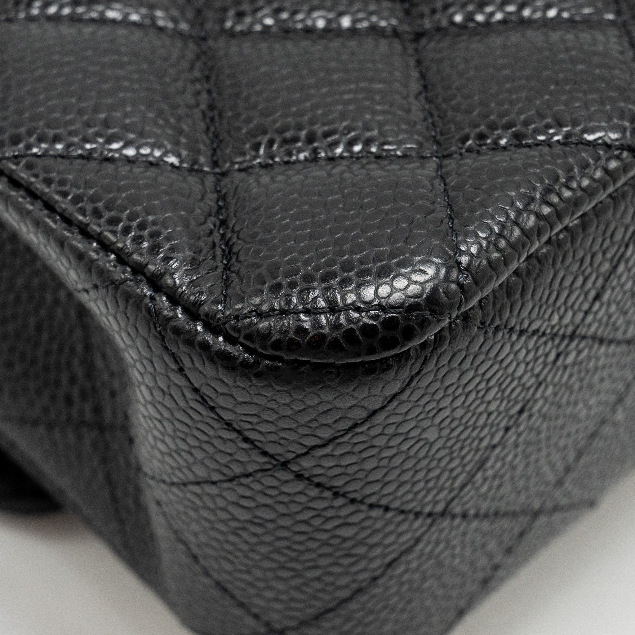 CHANEL MEDIUM CLASSIC DOUBLE FLAP BAG CAVIAR BLACK GHW (MICROCHIP)