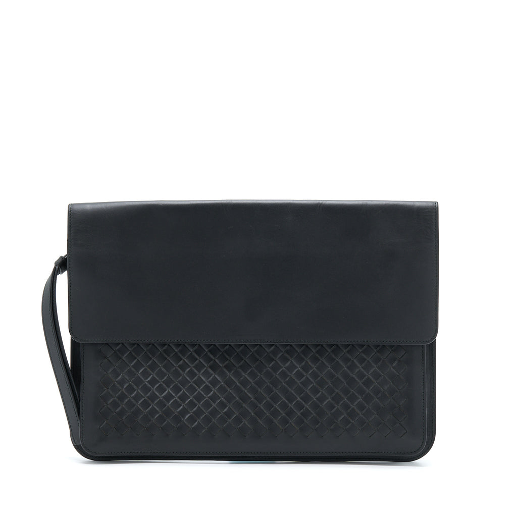 BOTTEGA VENETA MEN’S POUCH INTRECCIATE BLACK WITH BLACK HARDWARE